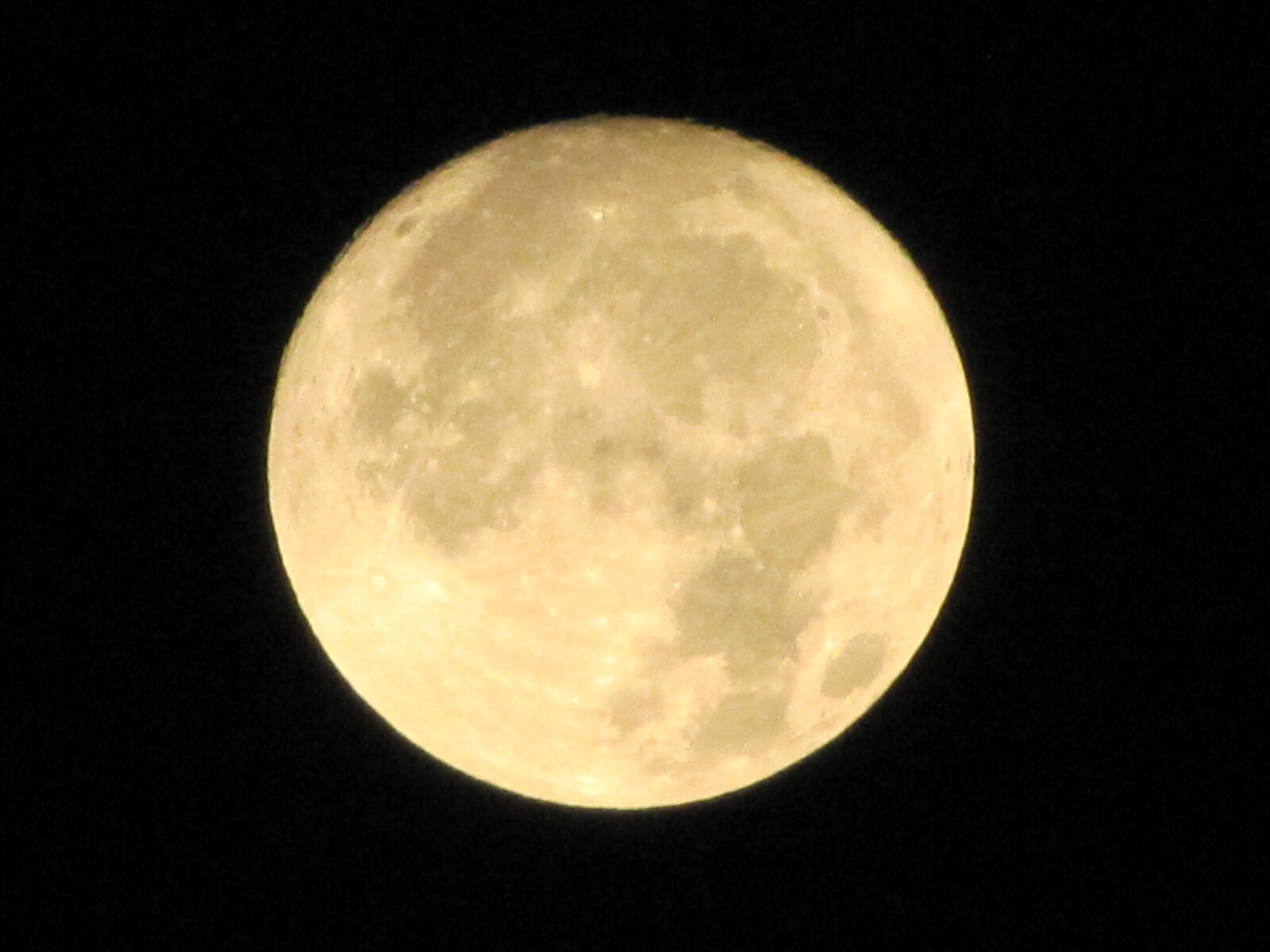 Canon PowerShot SX20 IS sample photo. Full, moon photography