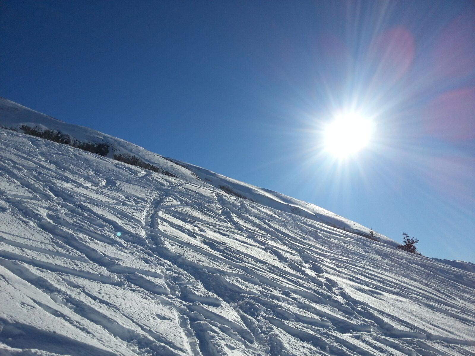 Samsung Galaxy S3 sample photo. Mountains, ski run, sun photography