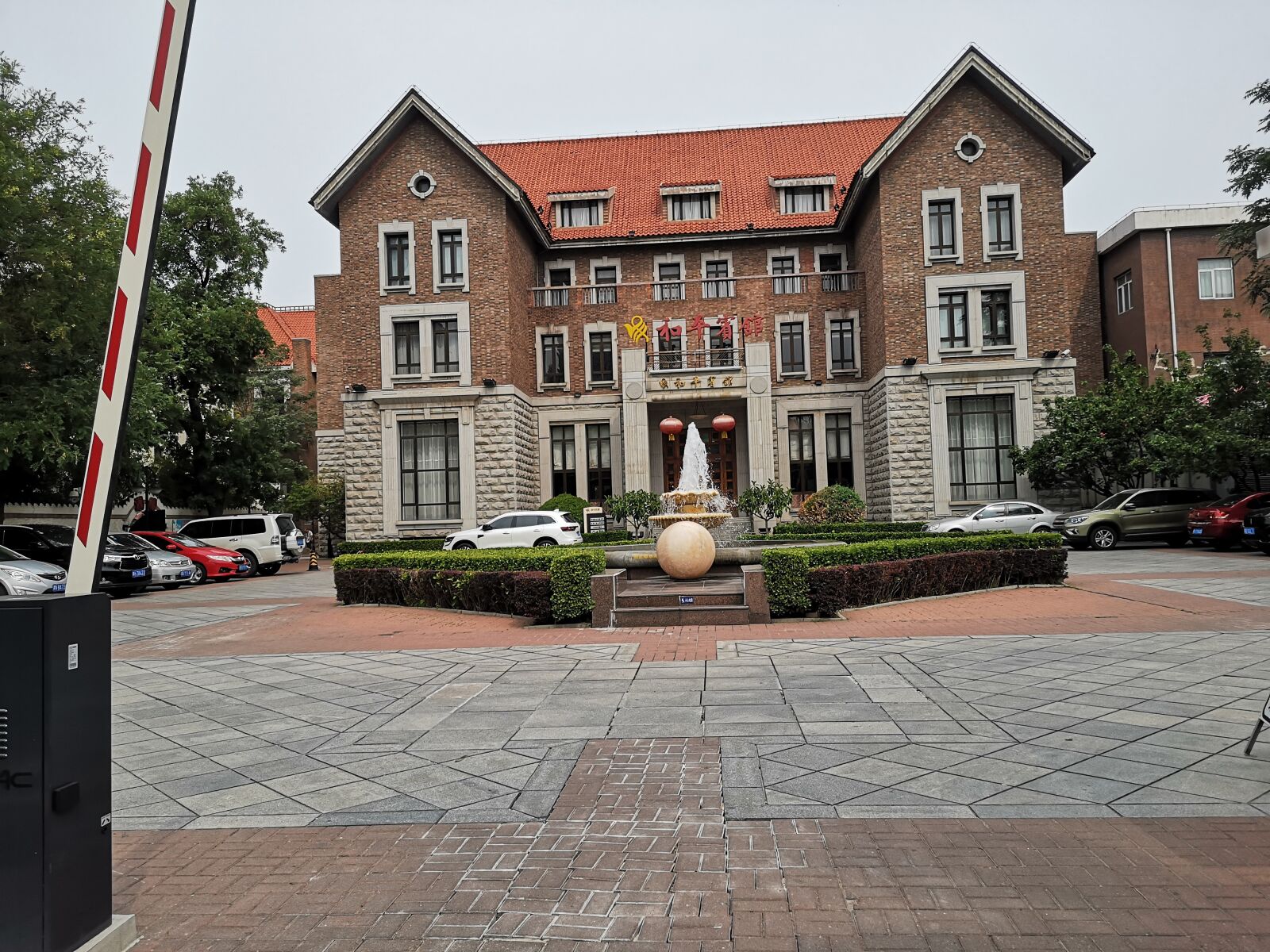 HUAWEI P20 sample photo. House, hotel, tradition photography