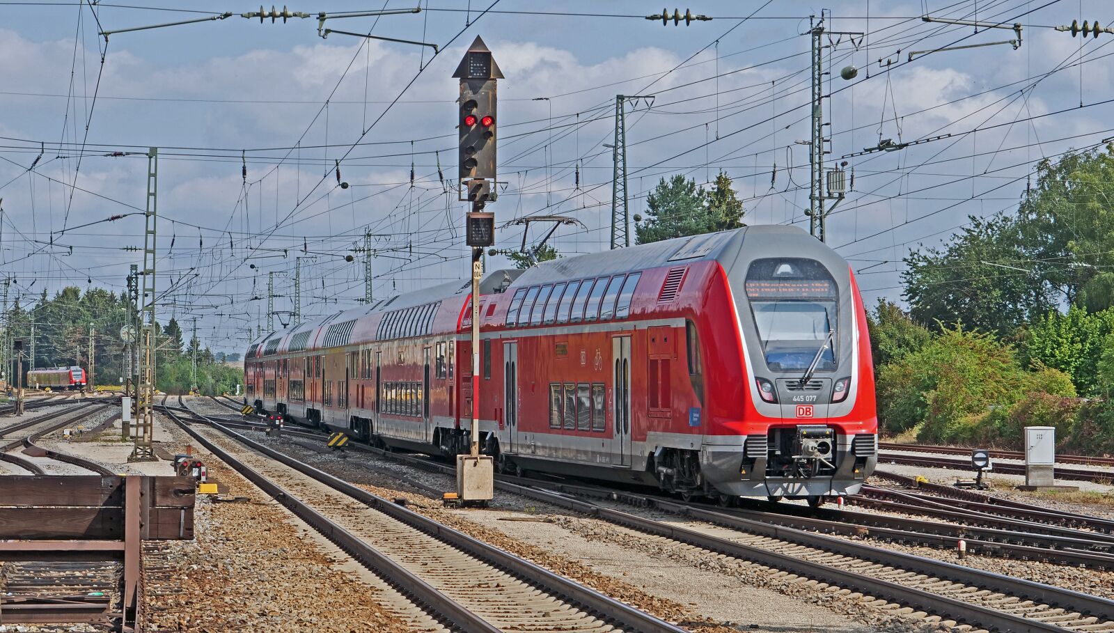 Panasonic Lumix DC-G9 sample photo. Double-deck electric multiple unit photography
