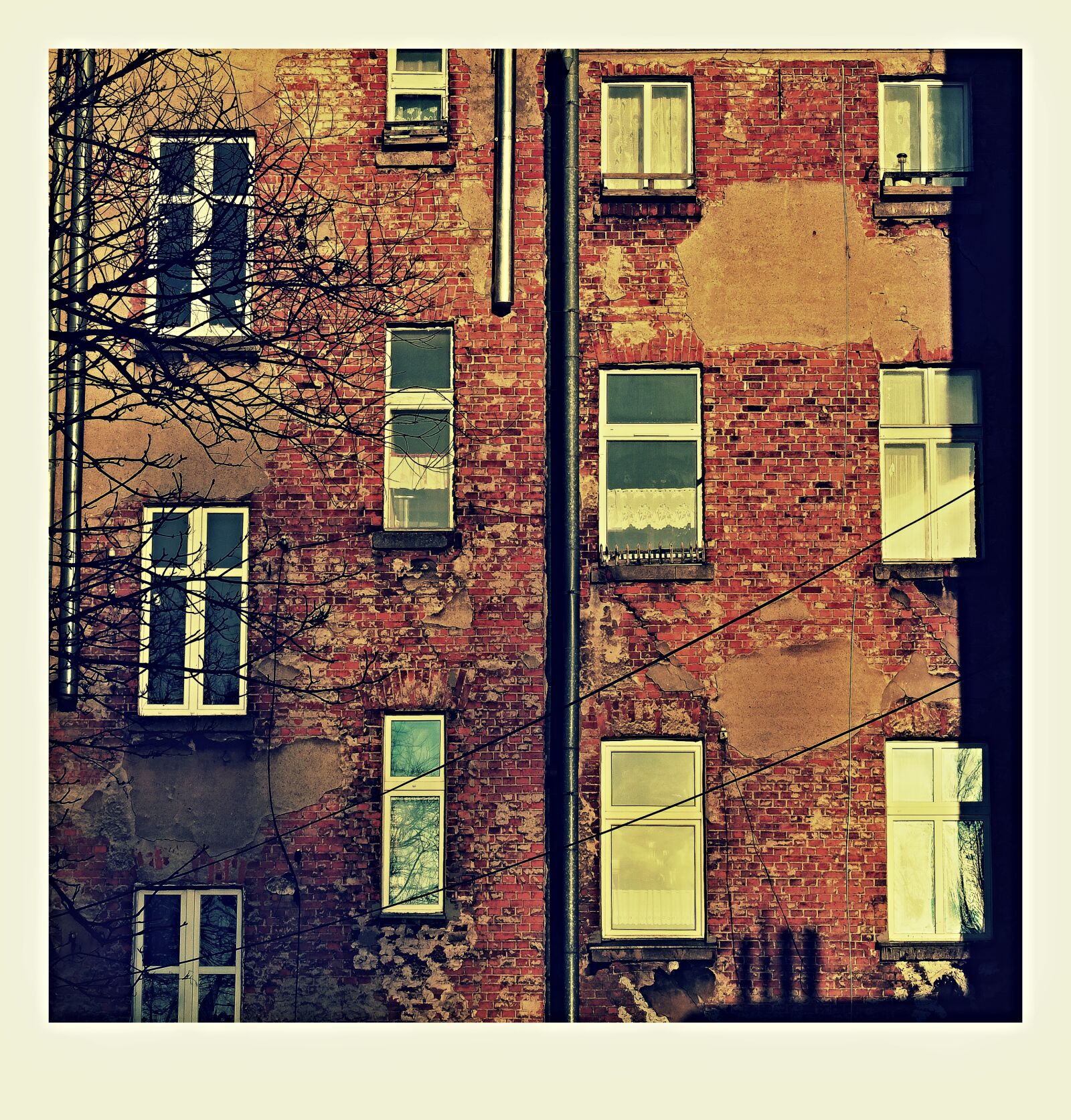 Fujifilm X30 sample photo. Bricks, old, building, paint photography