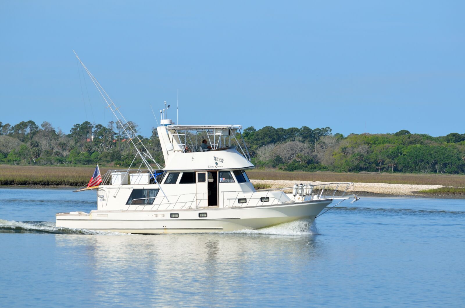 Nikon D7000 sample photo. Luxury yacht, cruising, river photography