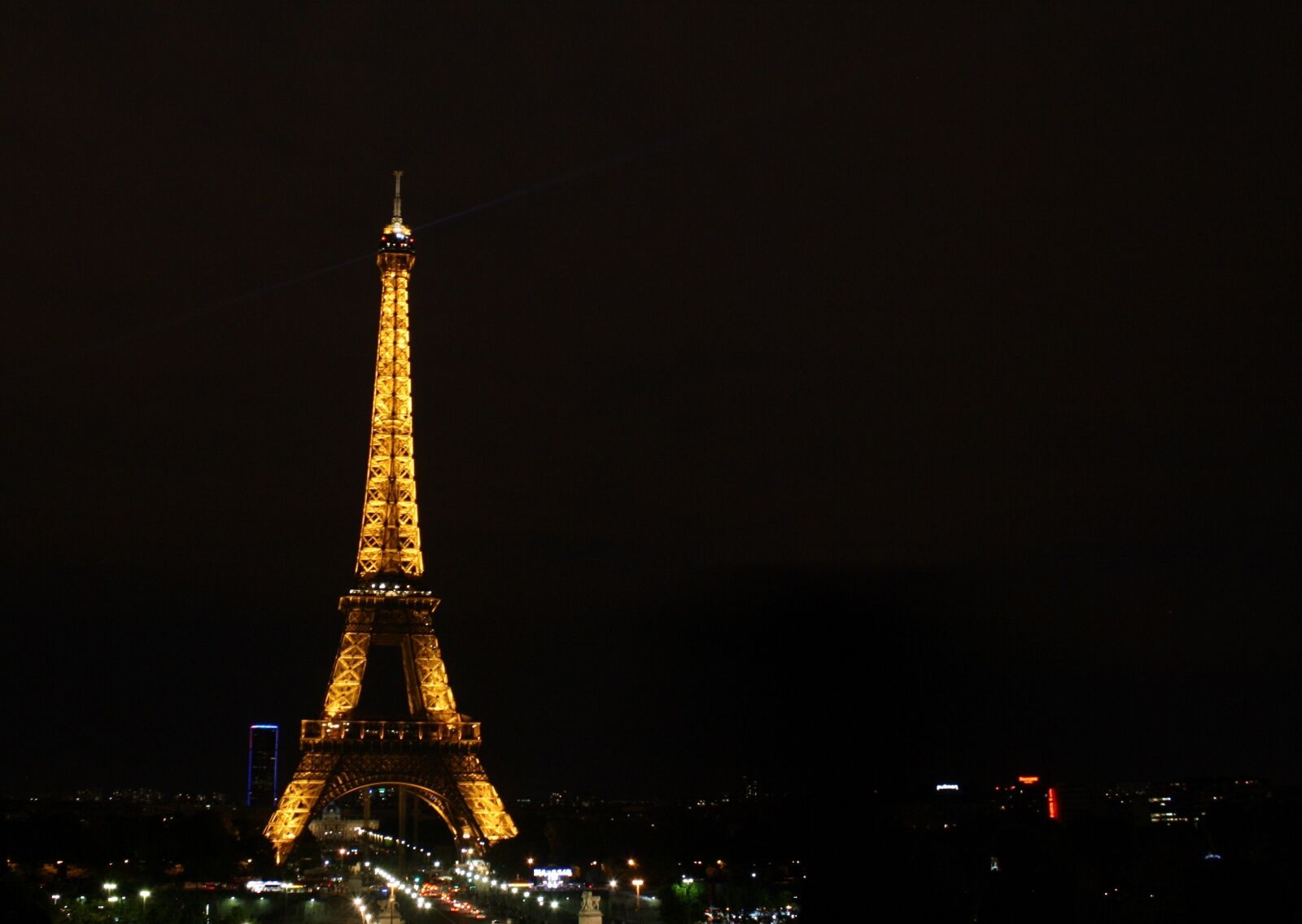 Canon EOS 1000D (EOS Digital Rebel XS / EOS Kiss F) sample photo. Eiffel tower, paris, monument photography