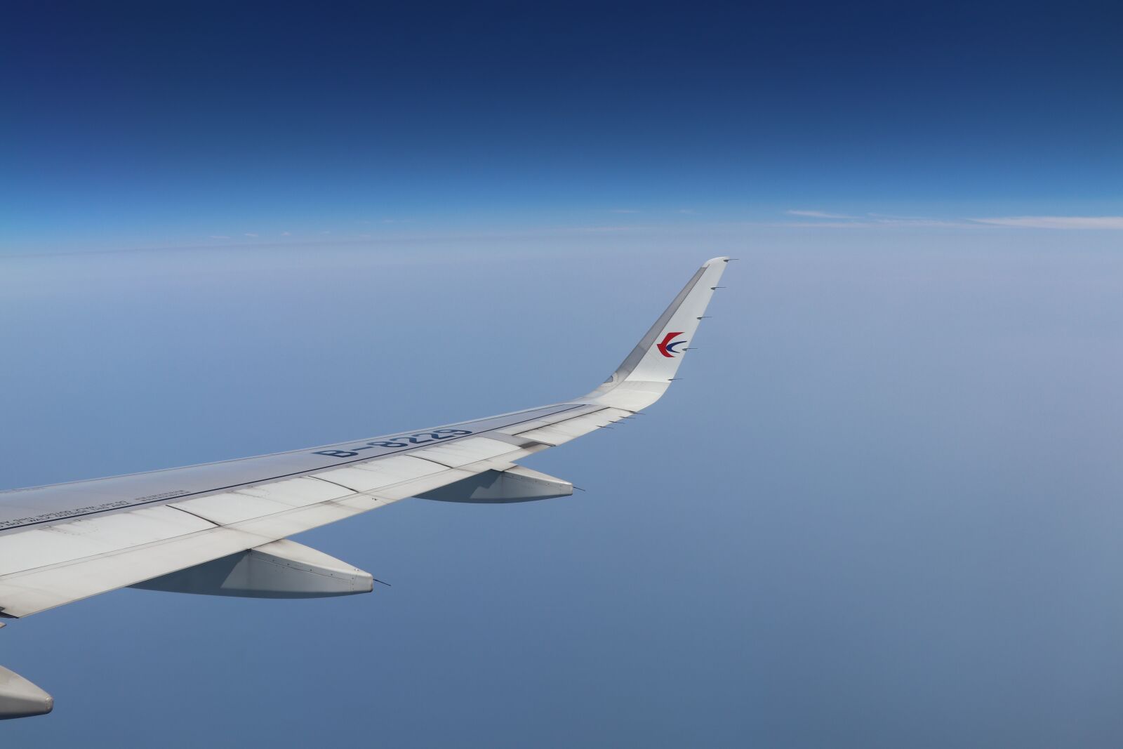 Canon EF-S 18-135mm F3.5-5.6 IS USM sample photo. Aircraft, sky, flight photography