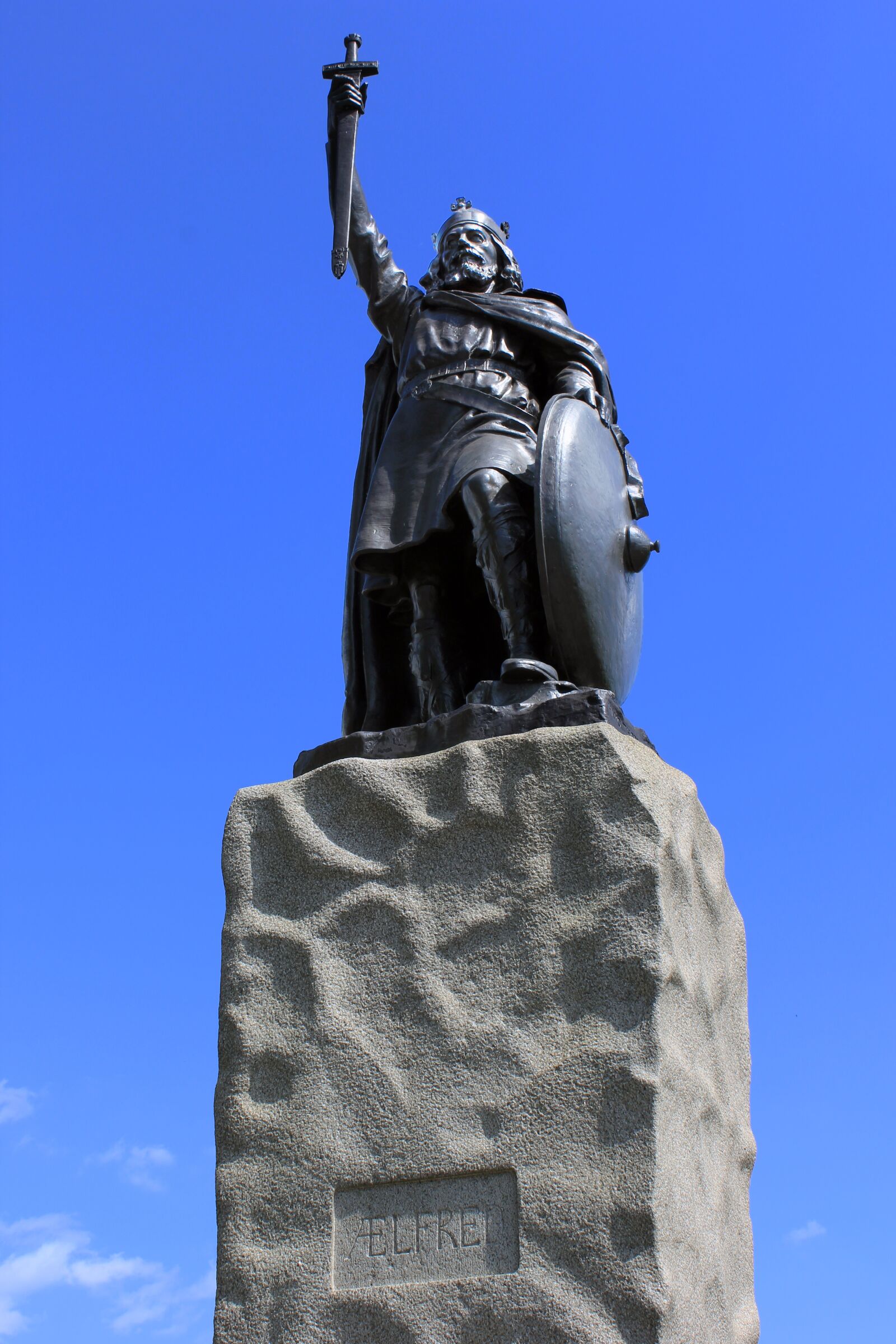 Canon EOS 60D sample photo. Statue, alfred, king alfred photography