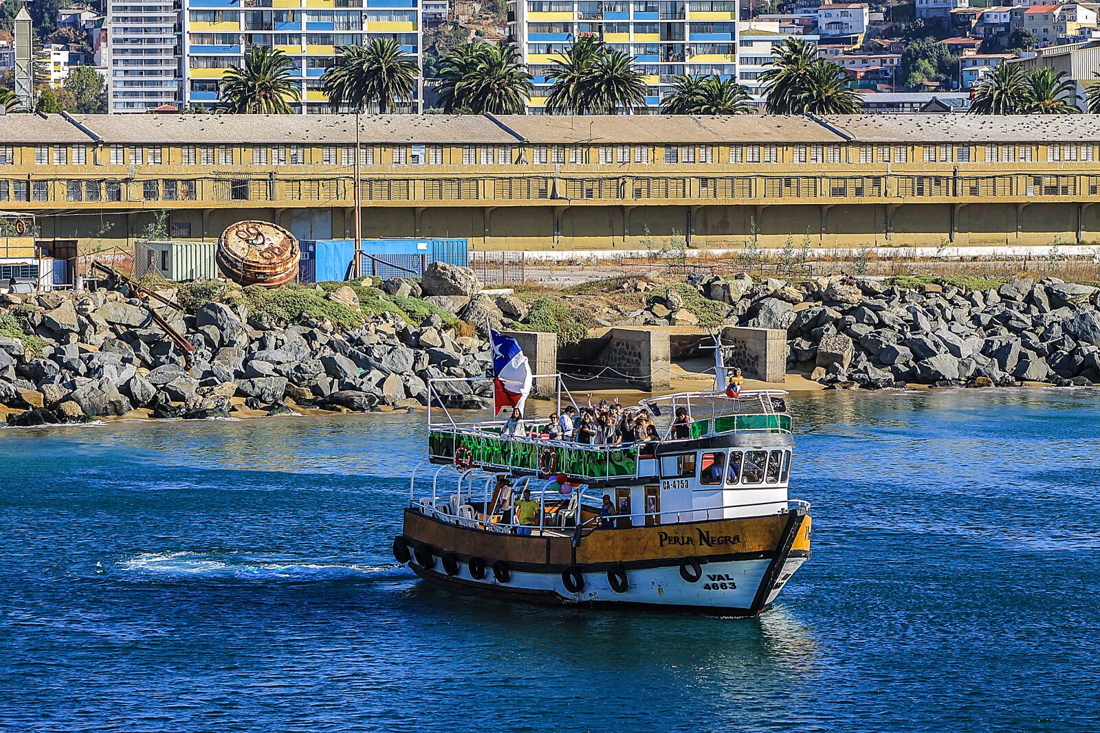 Canon EF 75-300mm f/4-5.6 sample photo. Chile, sea, baron dock photography
