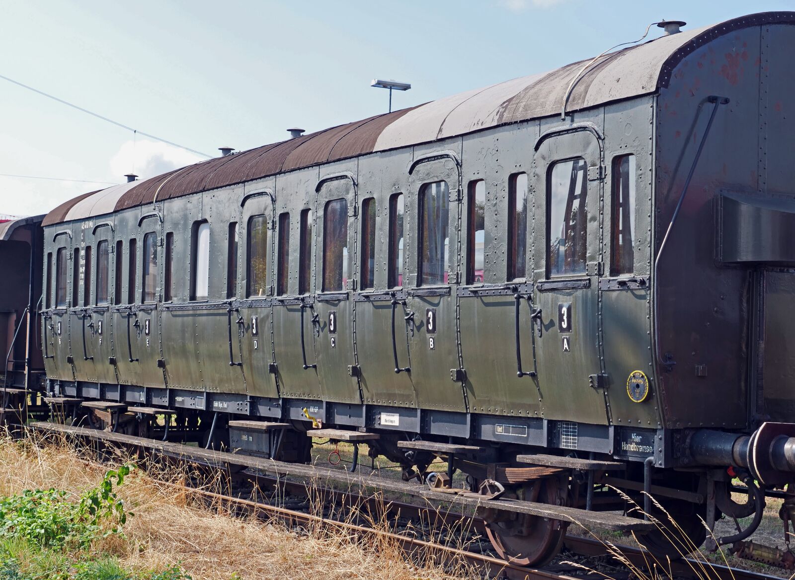 Panasonic Lumix DC-G9 sample photo. Unit compartment car, german photography