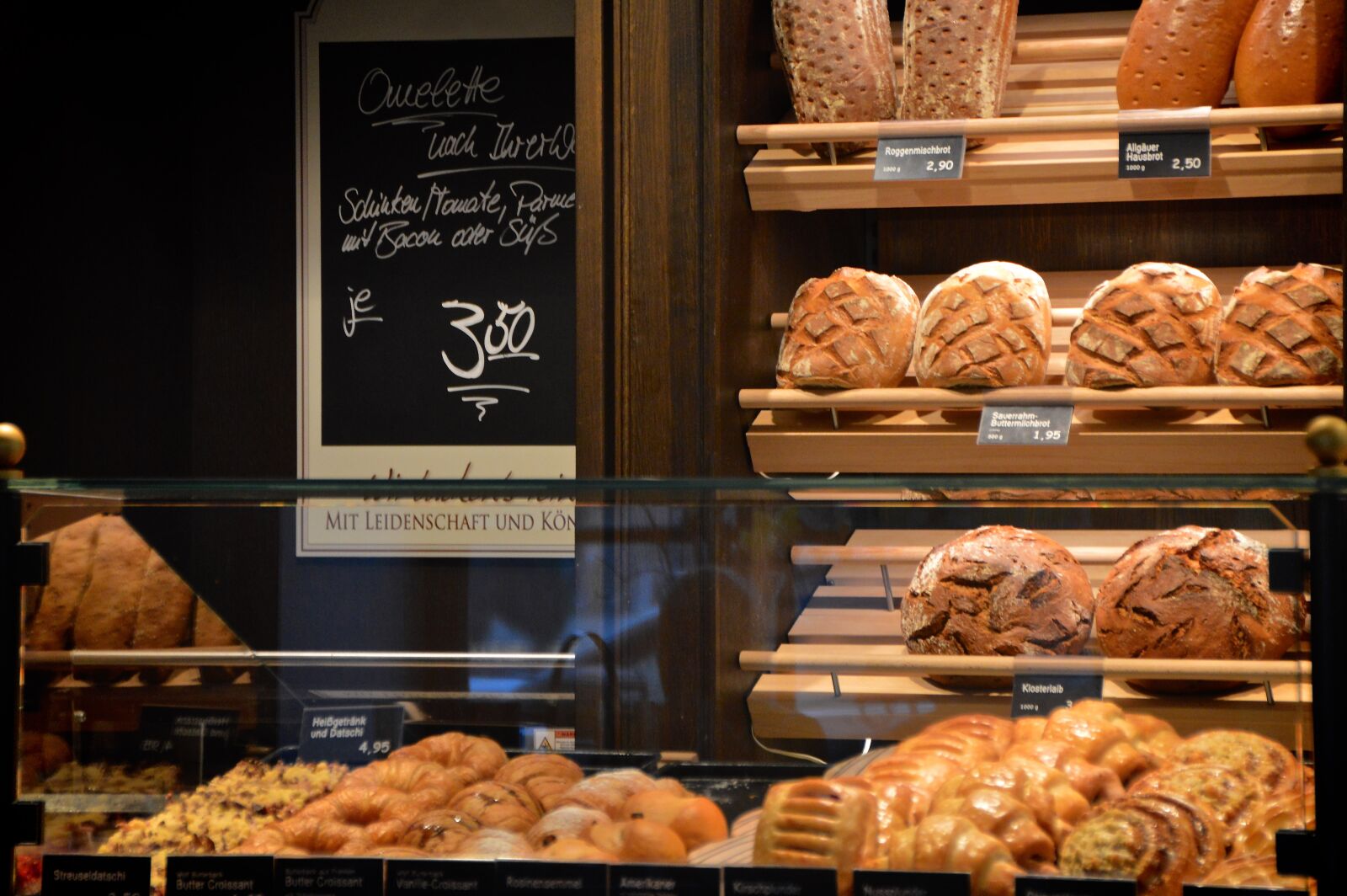 Nikon D3200 sample photo. Bakery, indoors, bread shelves photography