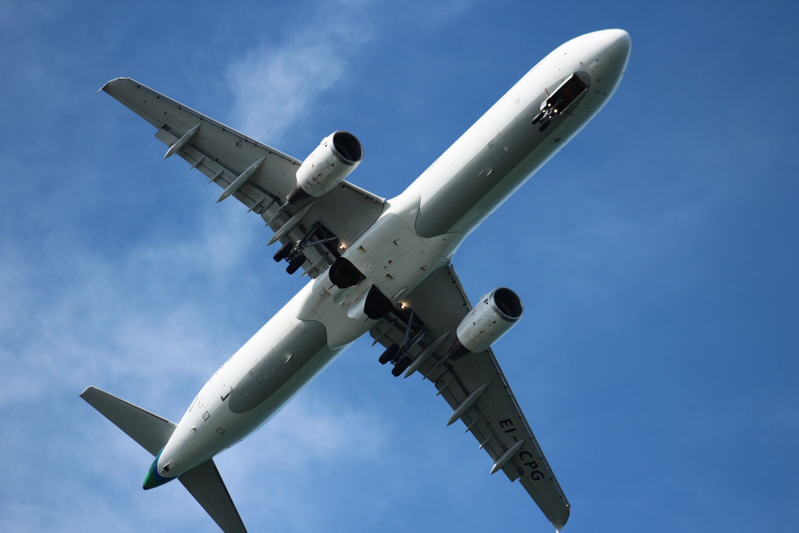 Canon EF 75-300mm f/4-5.6 USM sample photo. Airplane, aircraft, transportation system photography