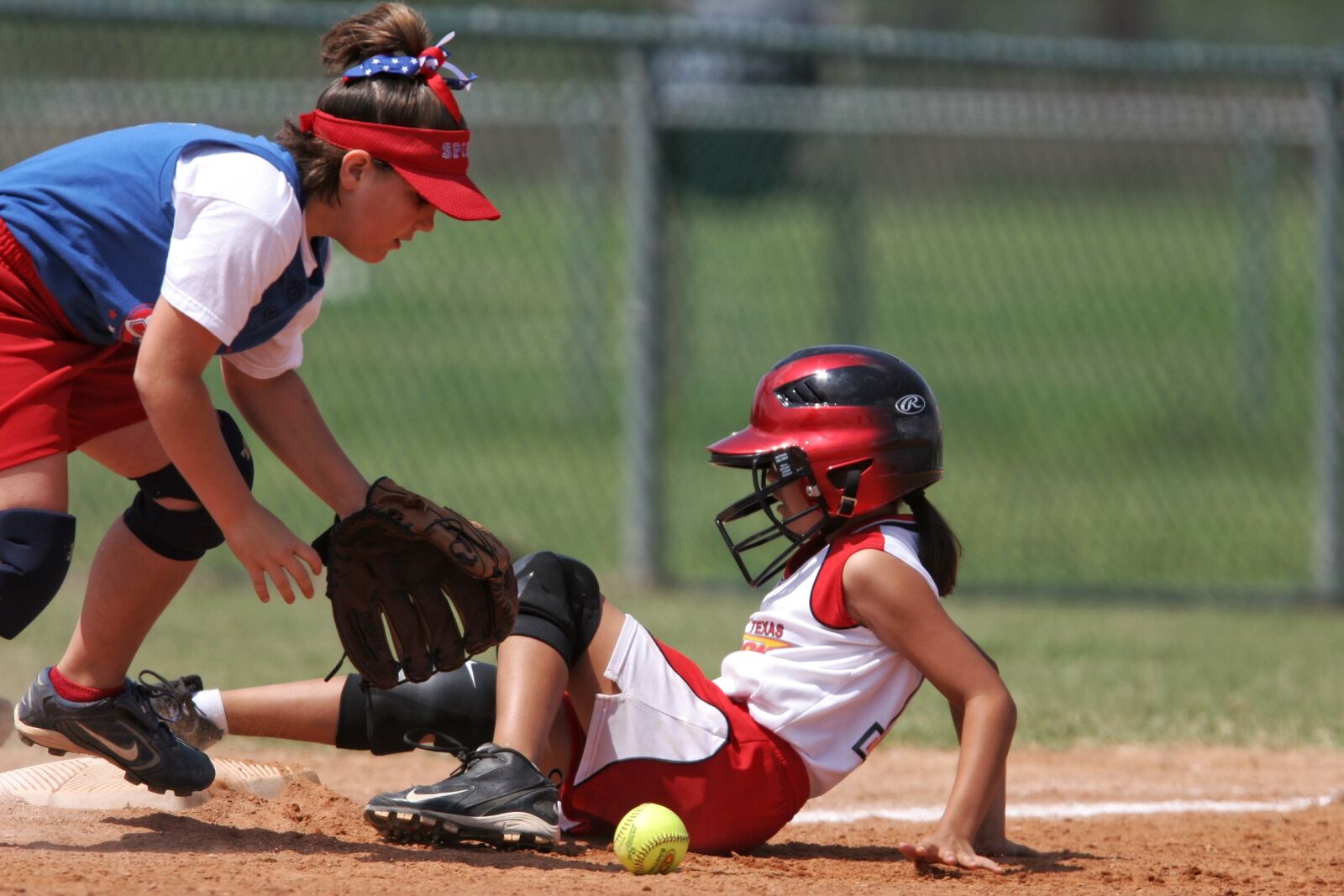 Canon EOS 20D sample photo. Softball, action, sliding photography