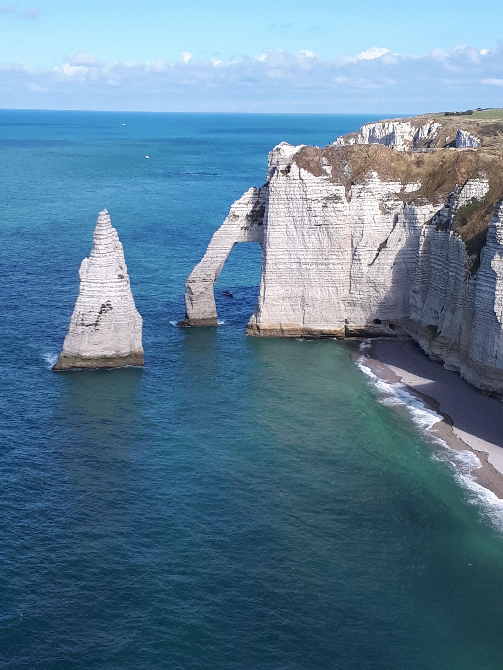 Samsung Galaxy A5(2017) sample photo. Etretat, normandy, sea photography