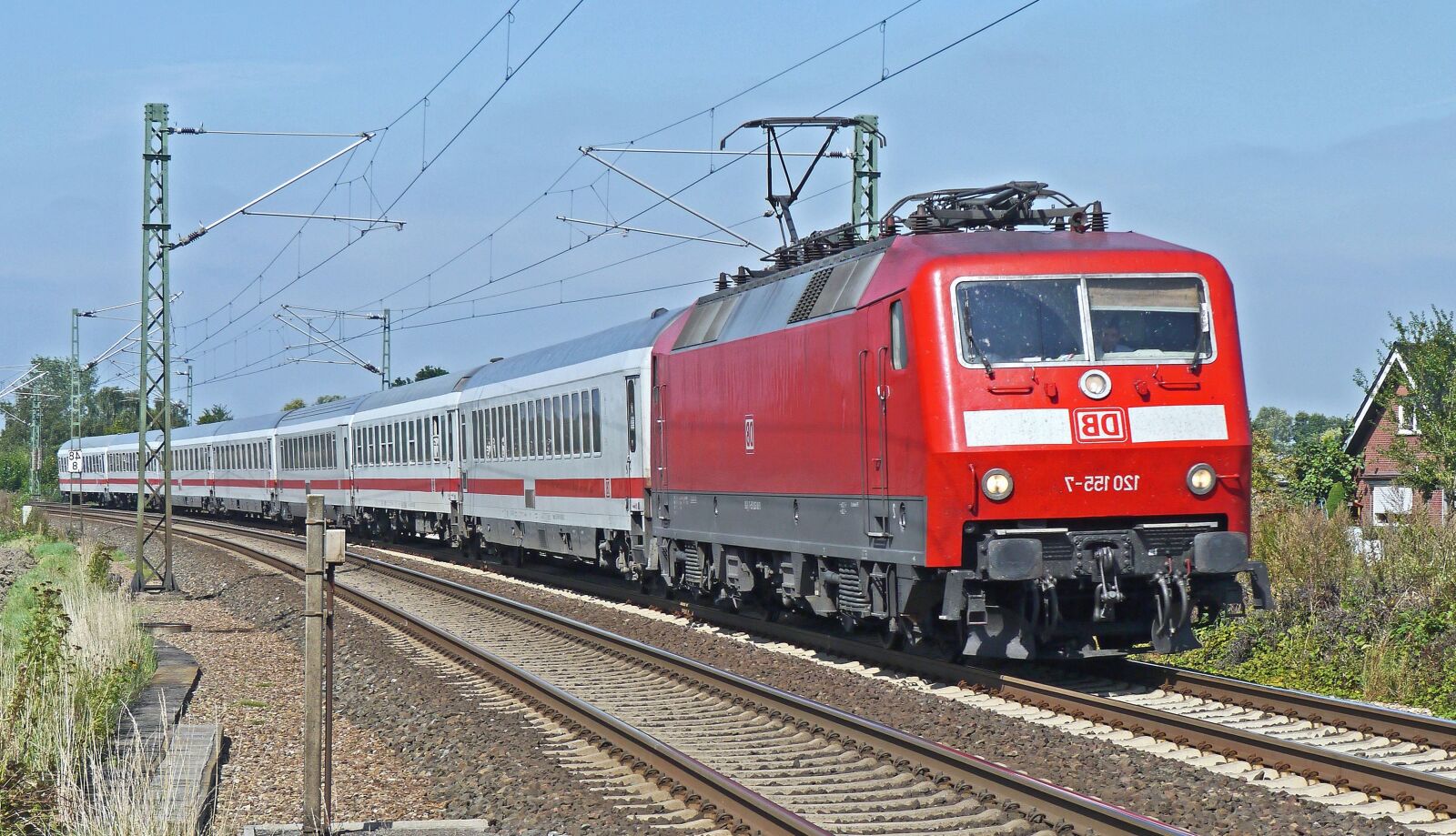 Panasonic Lumix DMC-G3 sample photo. Locomotive, train, vehicle, railroad photography