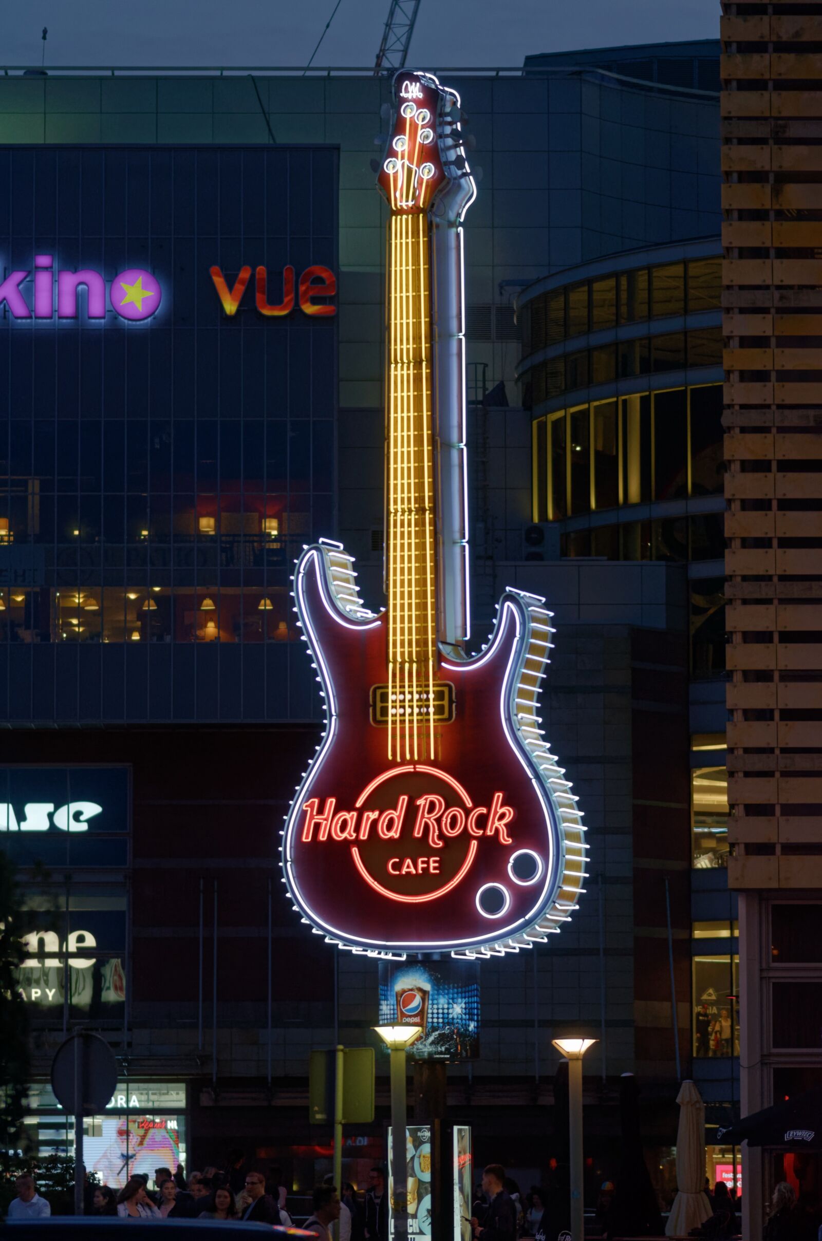 Nikon D5100 sample photo. Guitar, great, huge photography