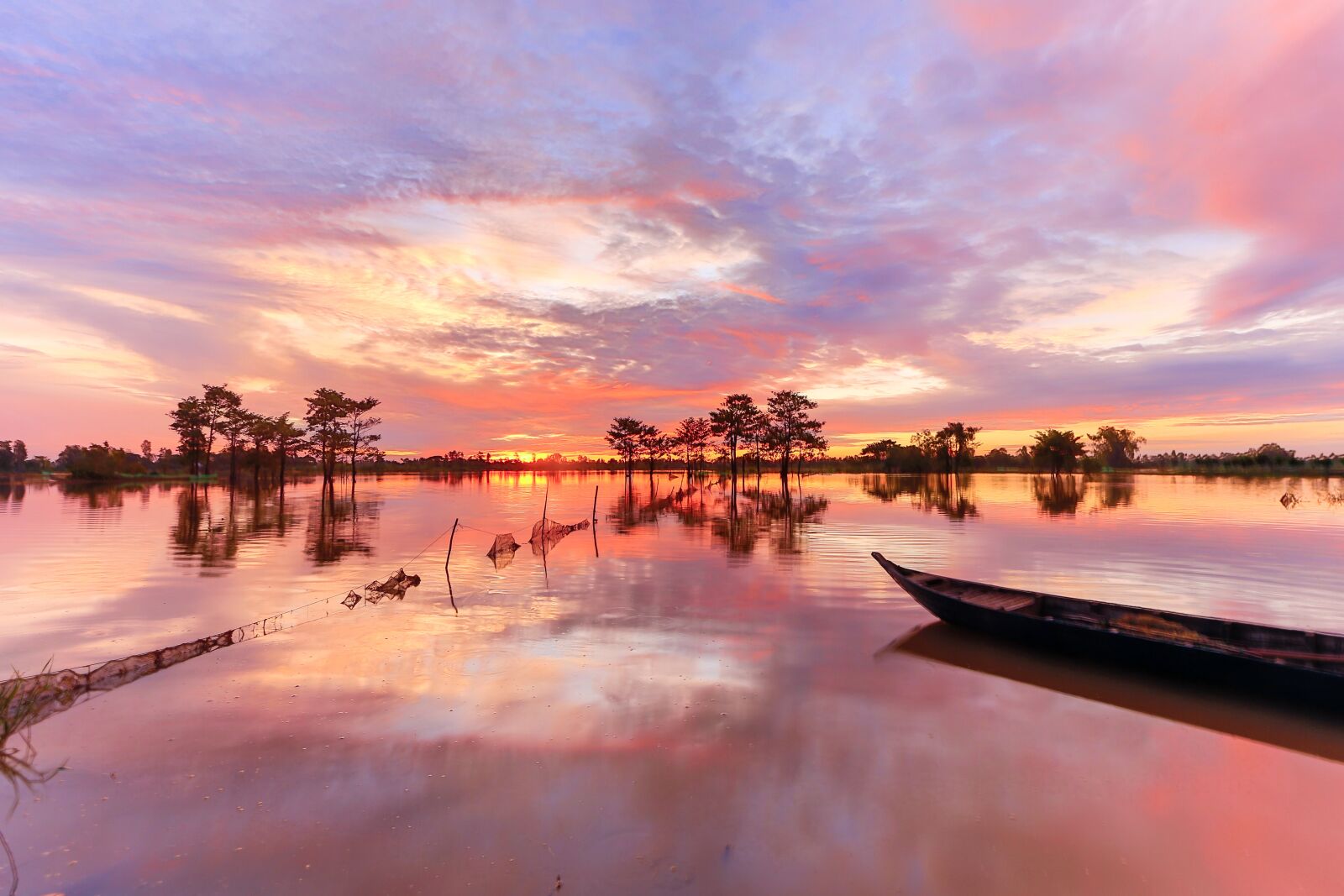 Canon EF 16-35mm F2.8L II USM sample photo. Water, reflection, dawn photography