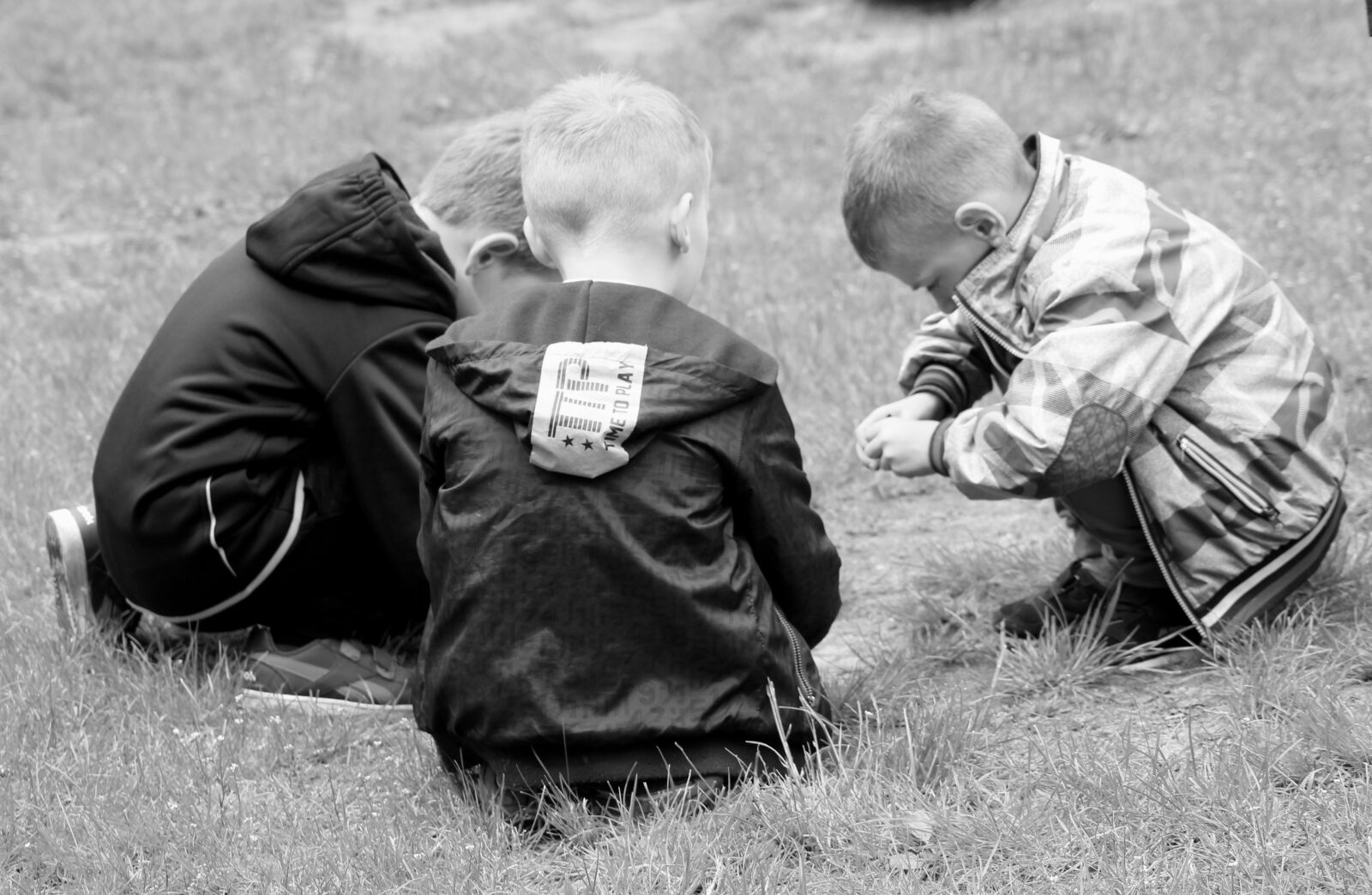 Canon EOS 1200D (EOS Rebel T5 / EOS Kiss X70 / EOS Hi) sample photo. Children, fun, conversation photography