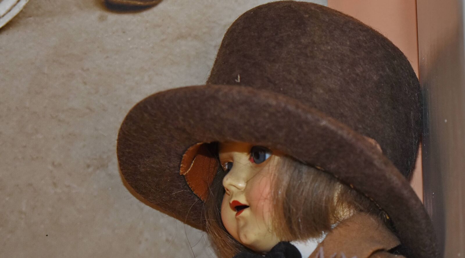 Nikon D5500 sample photo. Antiquity, doll, toys, hat photography