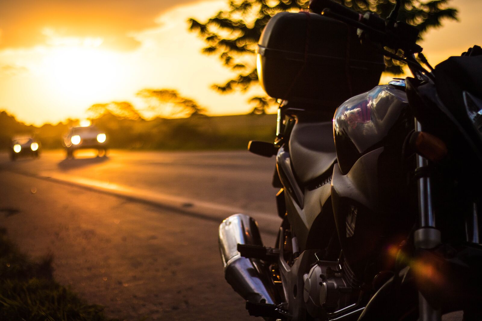 Canon EF 50mm F1.8 STM sample photo. Bike, motorcycle, road photography