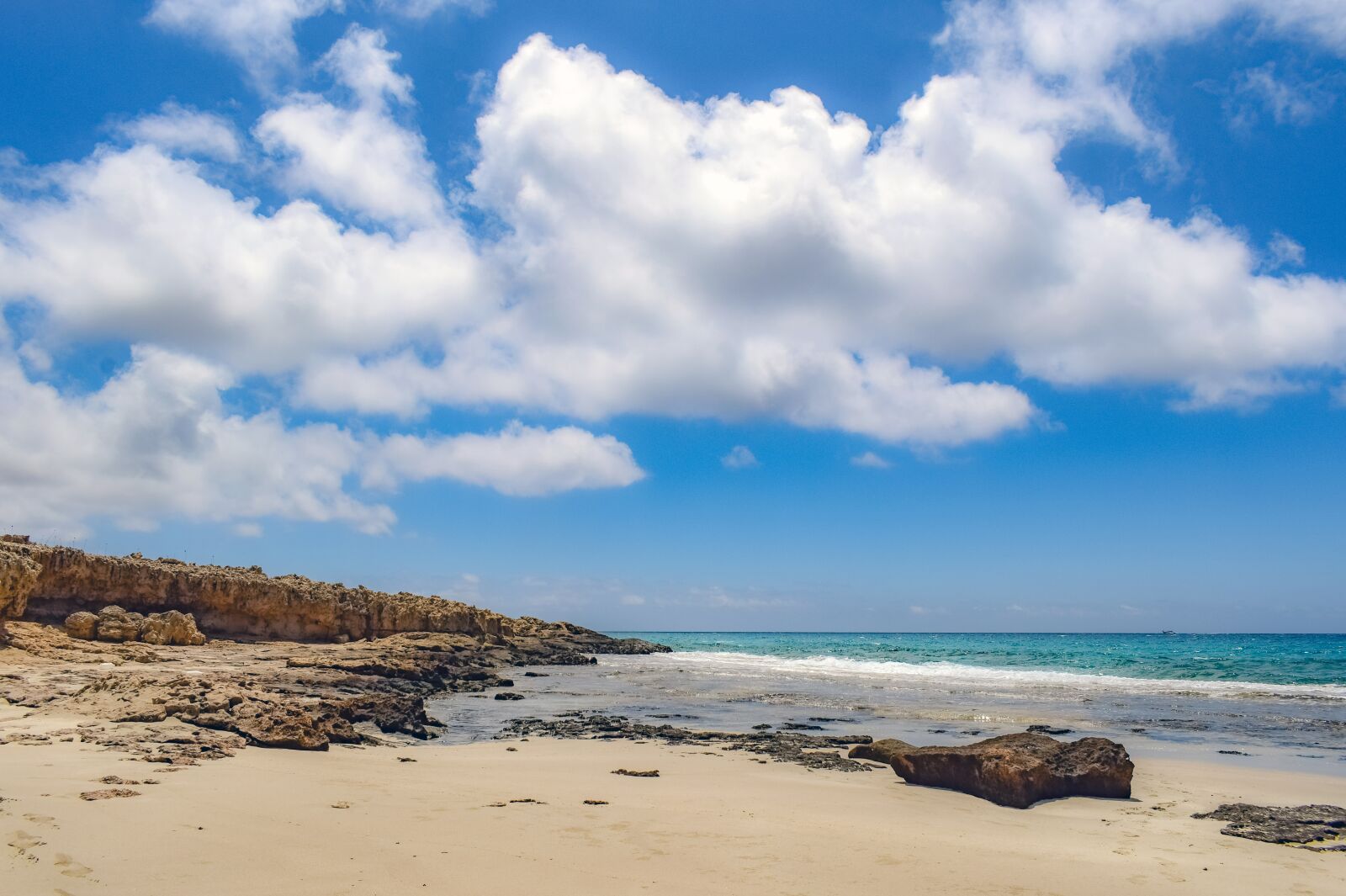 Nikon D3300 sample photo. Beach, sand, sea photography