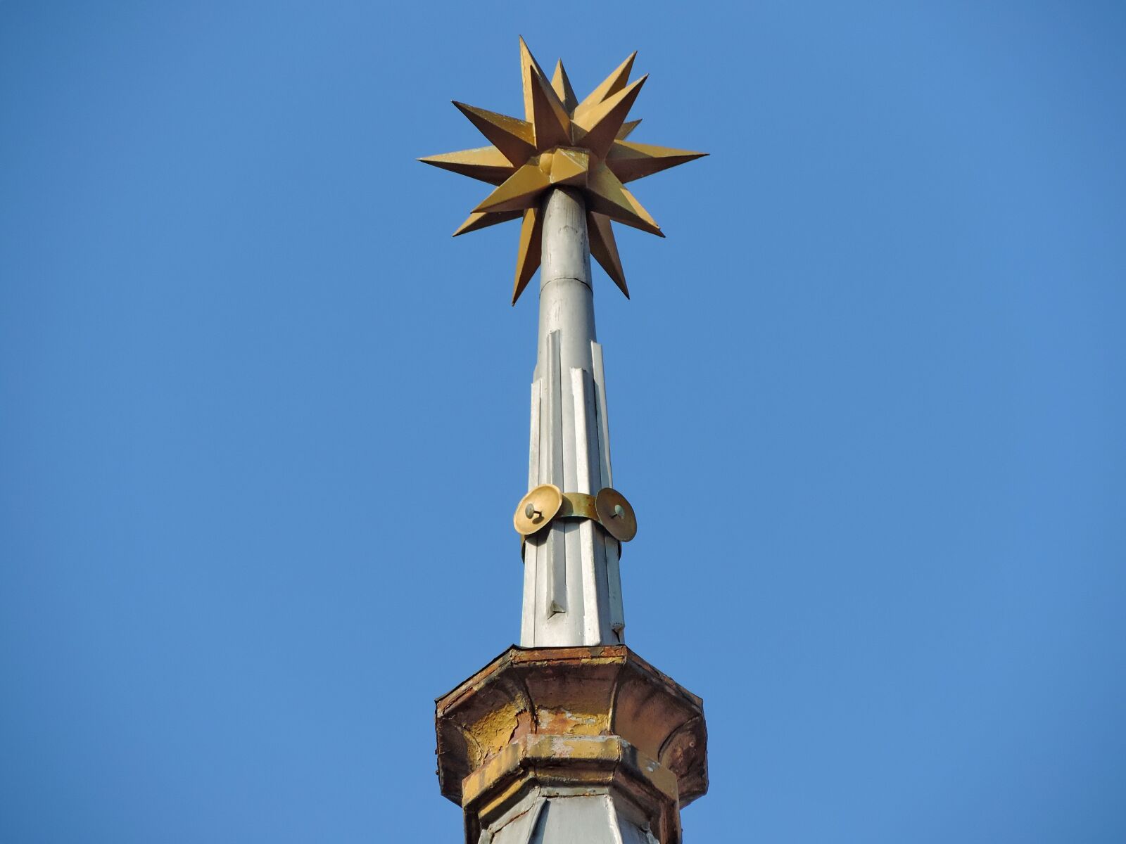 Nikon Coolpix P520 sample photo. Architectural style, church tower photography