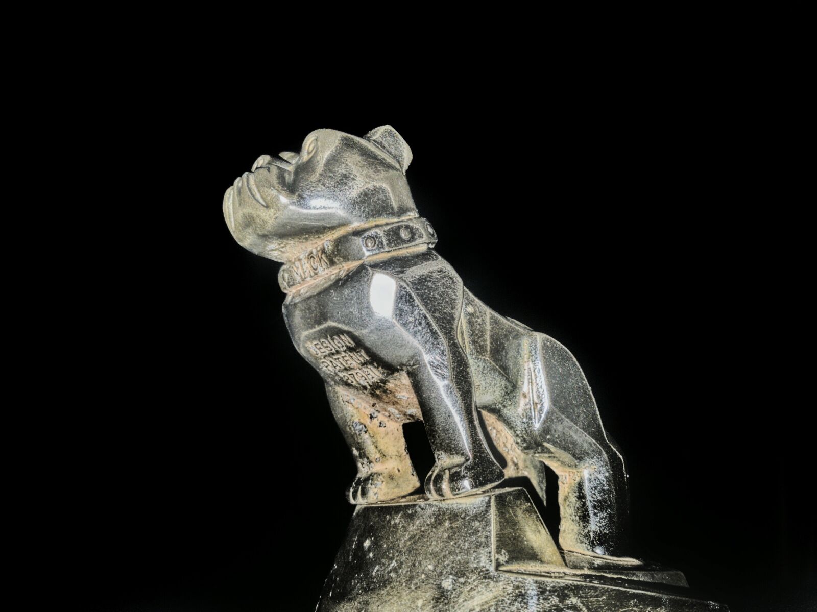 Samsung Galaxy S7 Edge sample photo. Bulldog, mack, emblem photography