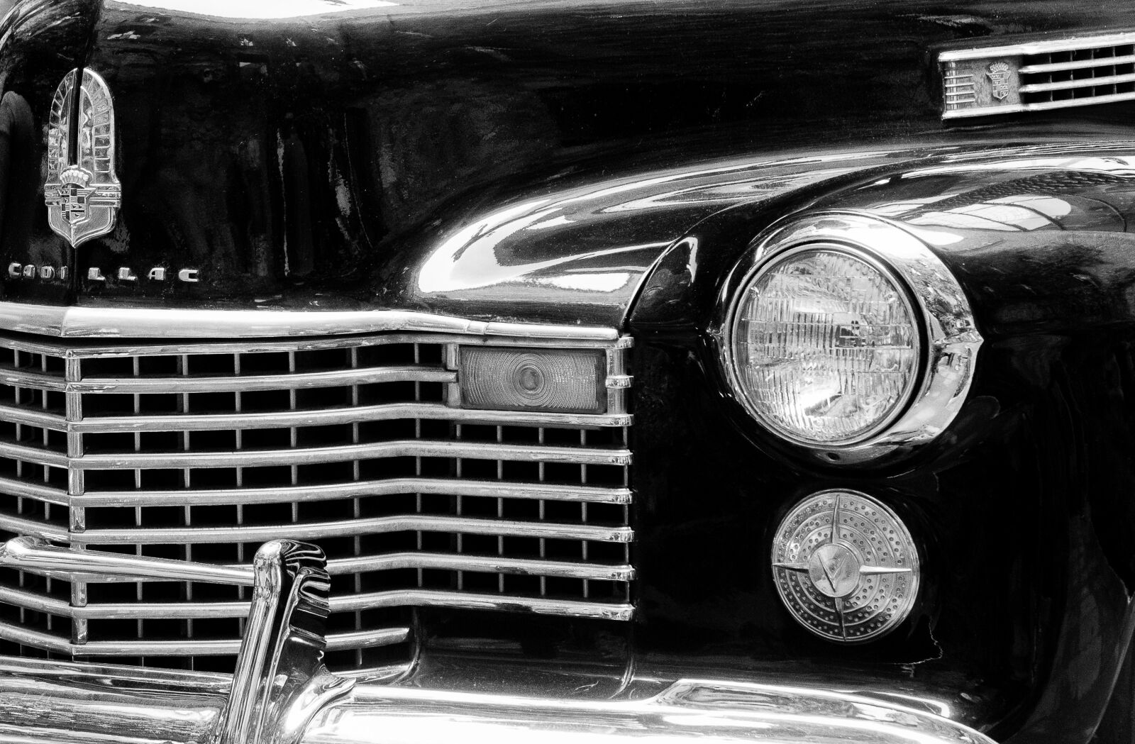 Canon EOS 7D sample photo. Cadillac, figueras, dali photography