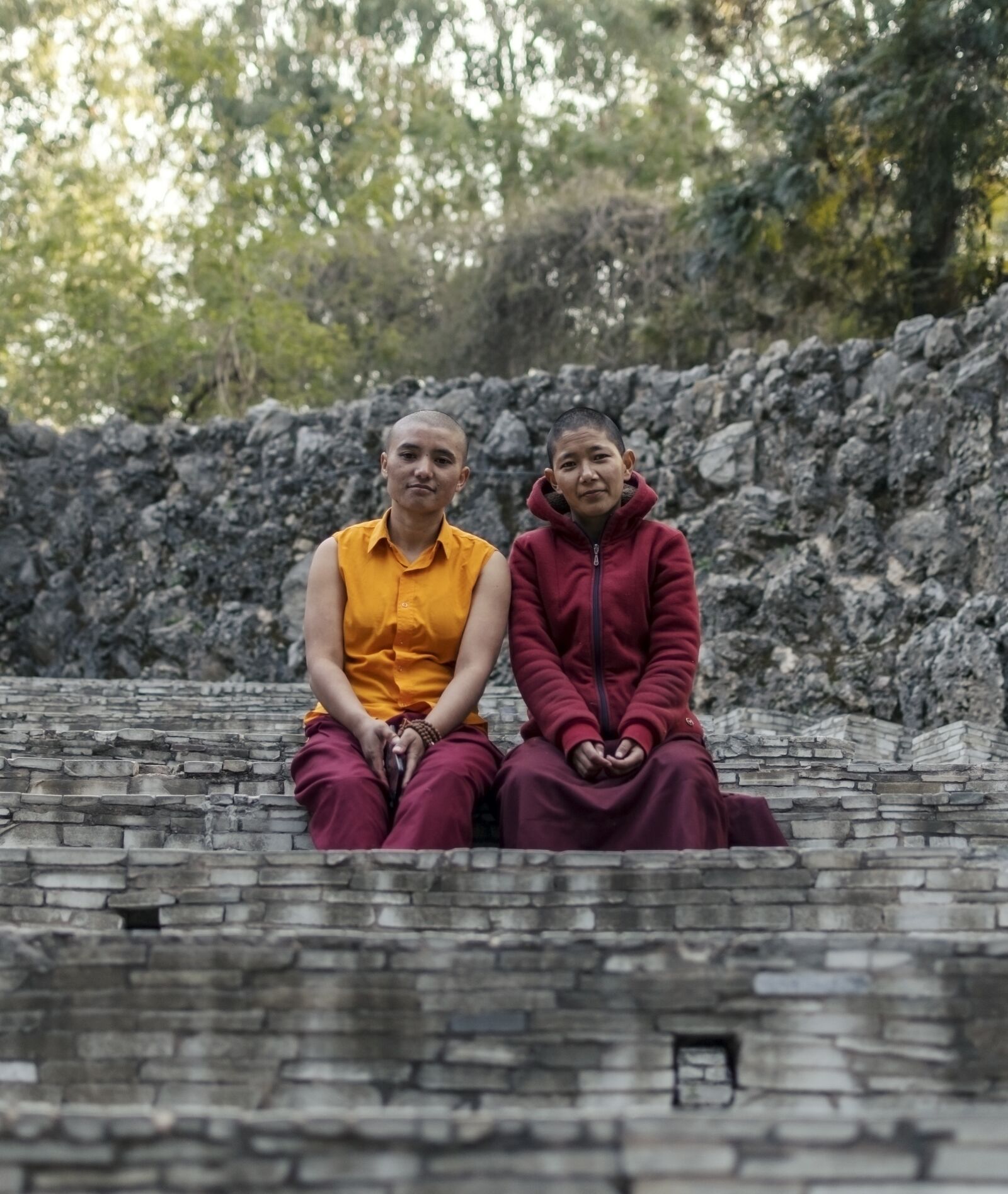 Nikon D3300 sample photo. Buddhist, girls, giving photography