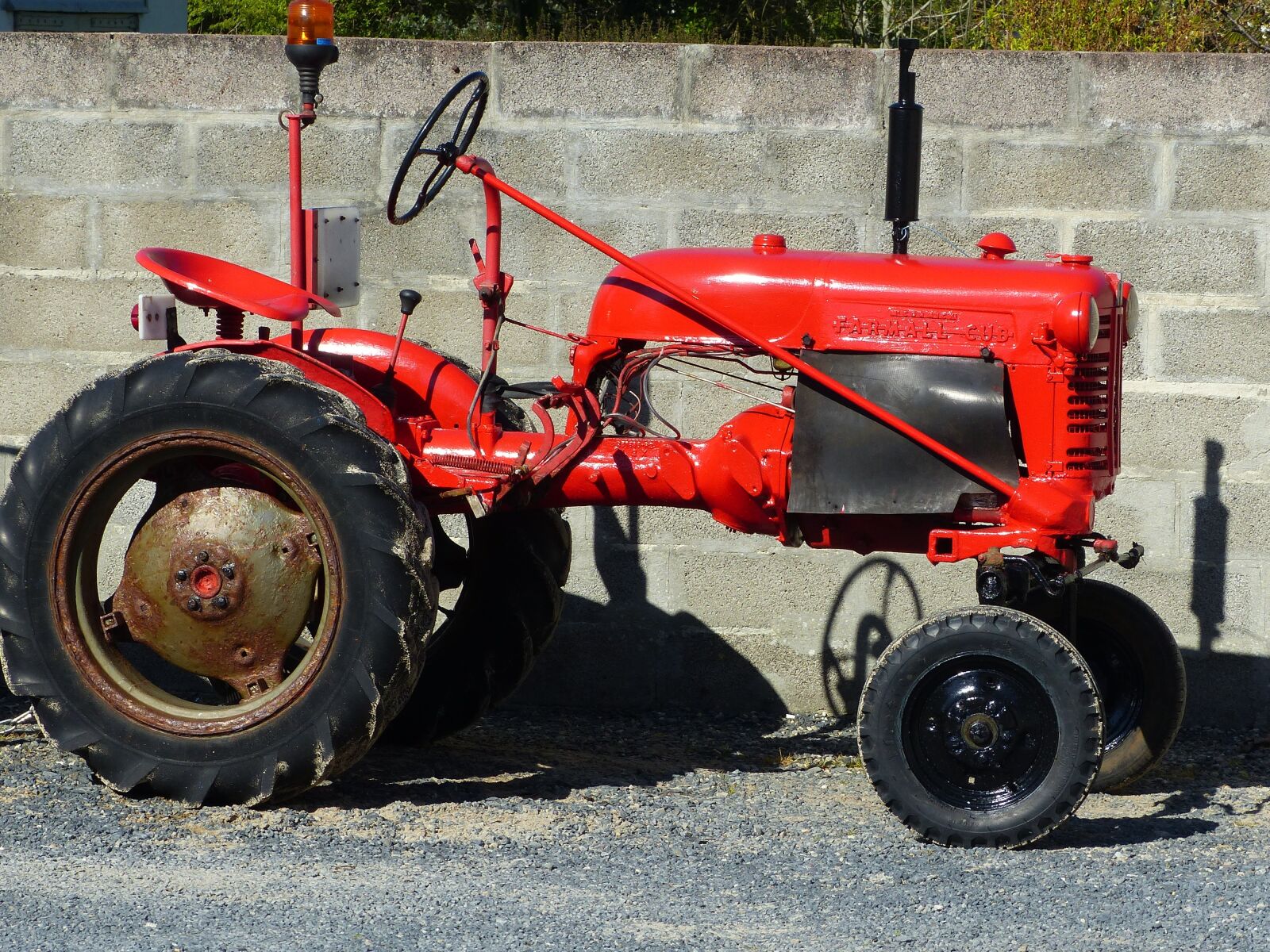 Panasonic Lumix DMC-FZ200 sample photo. Tractor, farmall, tractor farmall photography