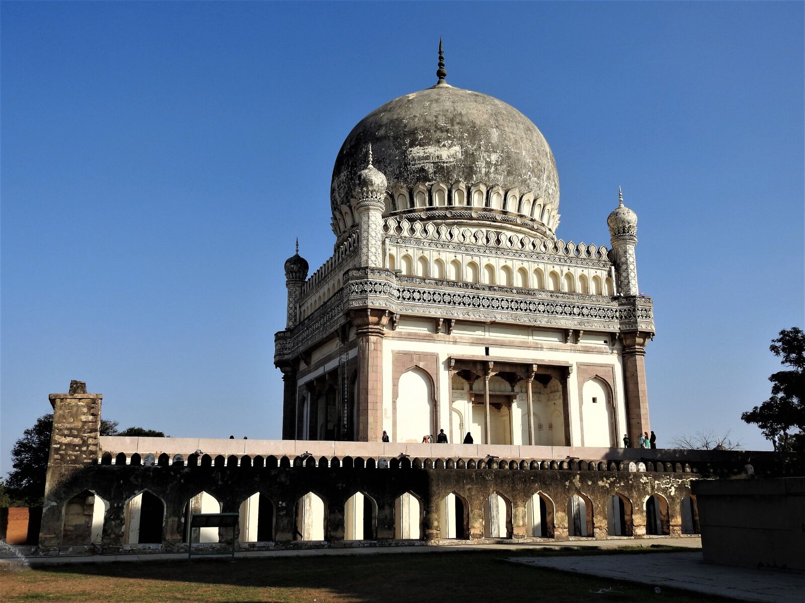 Nikon Coolpix P900 sample photo. Tomb, fort, india photography