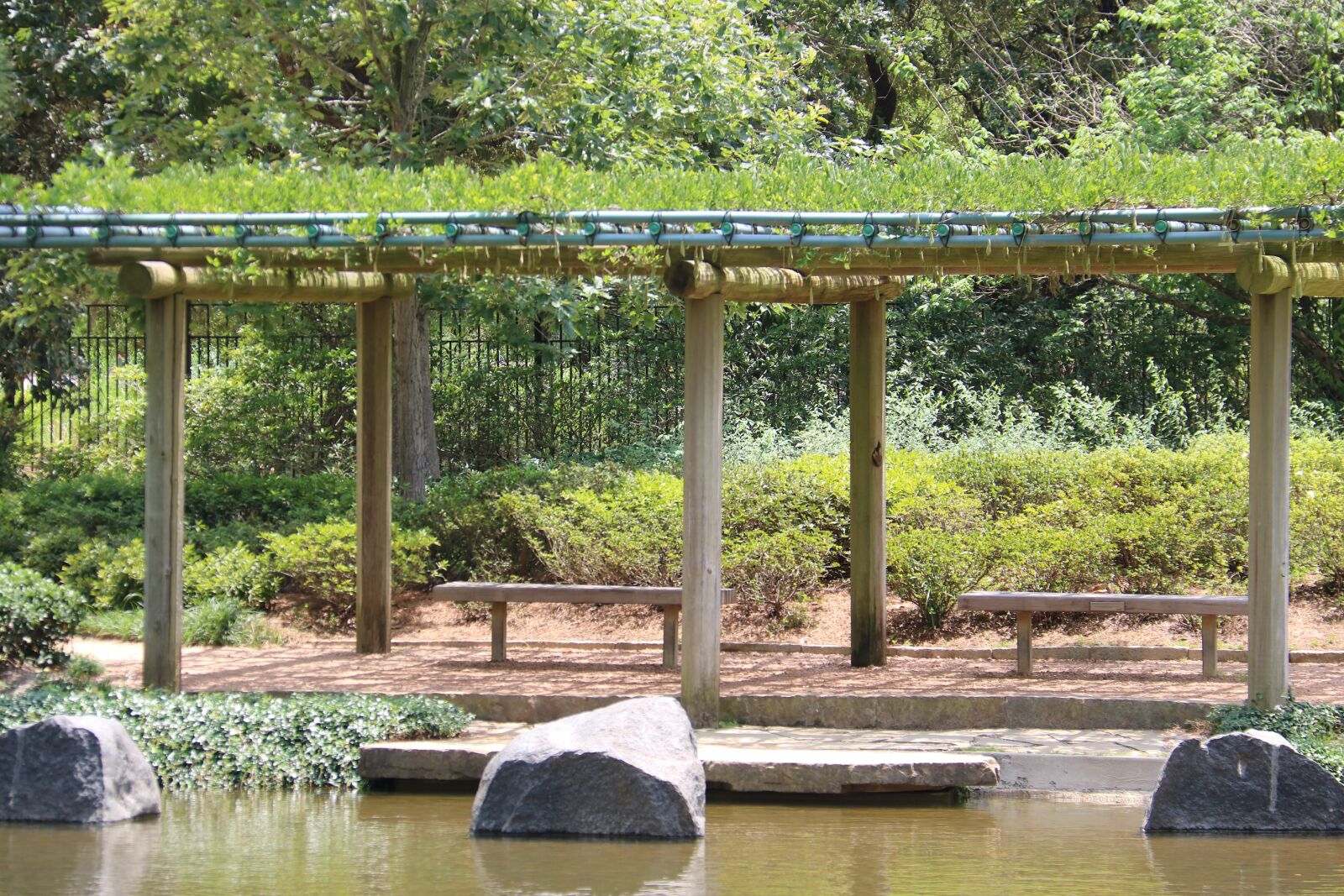 Canon EOS 750D (EOS Rebel T6i / EOS Kiss X8i) sample photo. Japanese, park, nature photography