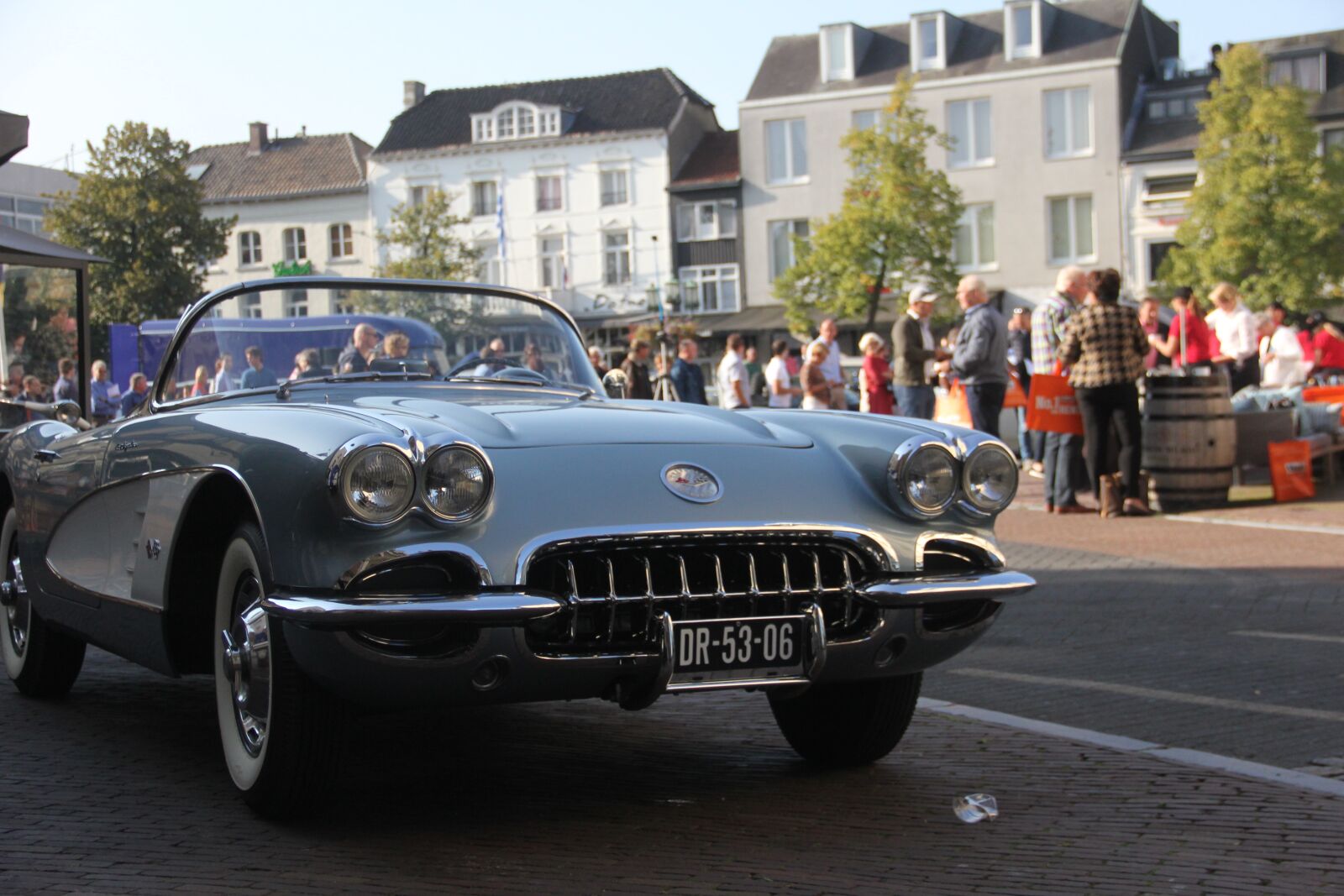 Canon EOS 550D (EOS Rebel T2i / EOS Kiss X4) sample photo. Classic car, corvette, sittard photography