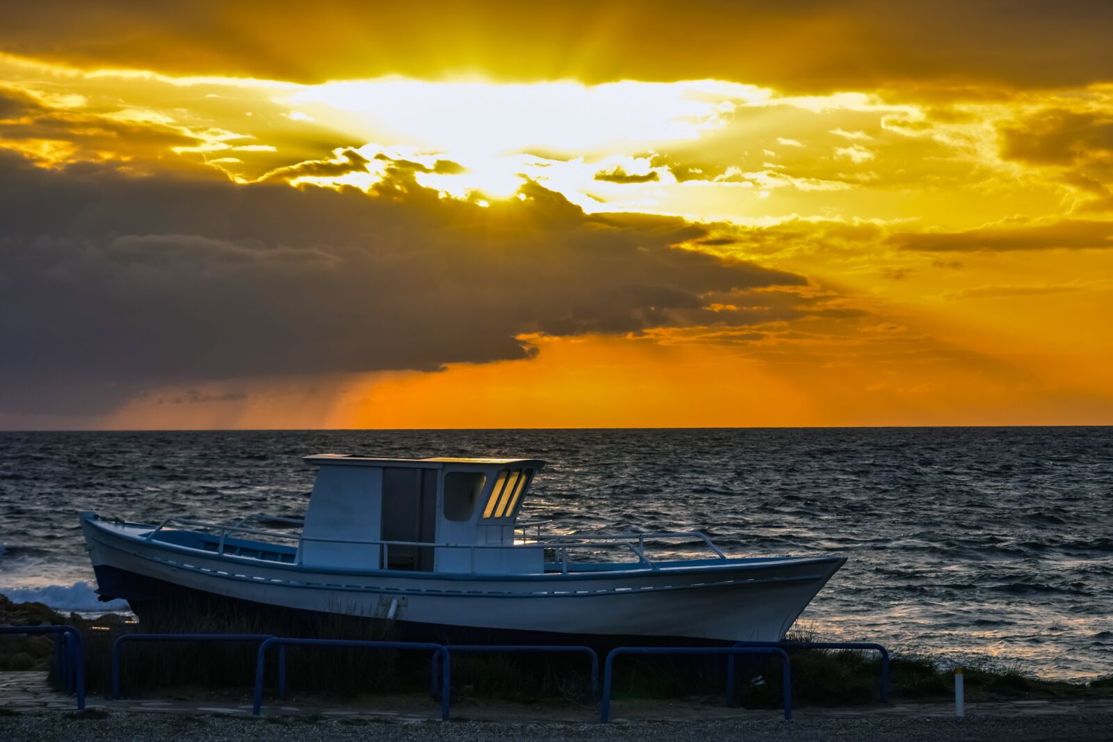 Nikon D3300 sample photo. Boat, sunset, sea photography
