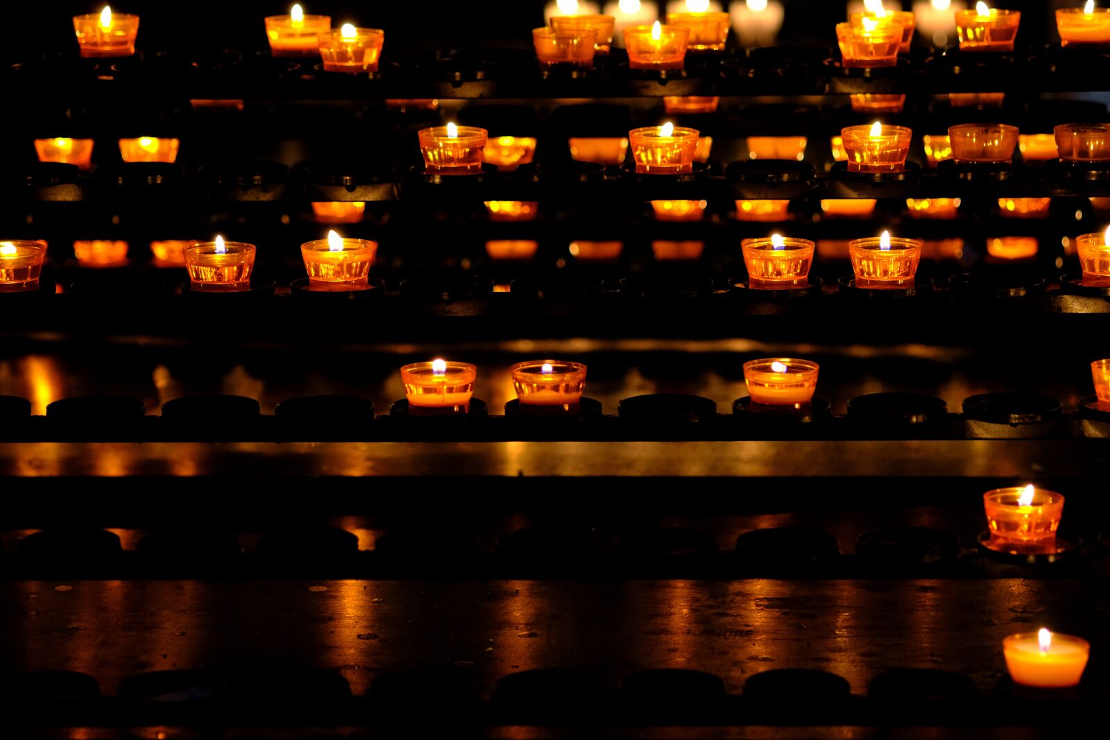 Fujifilm X-T20 sample photo. Candles, lights, light photography
