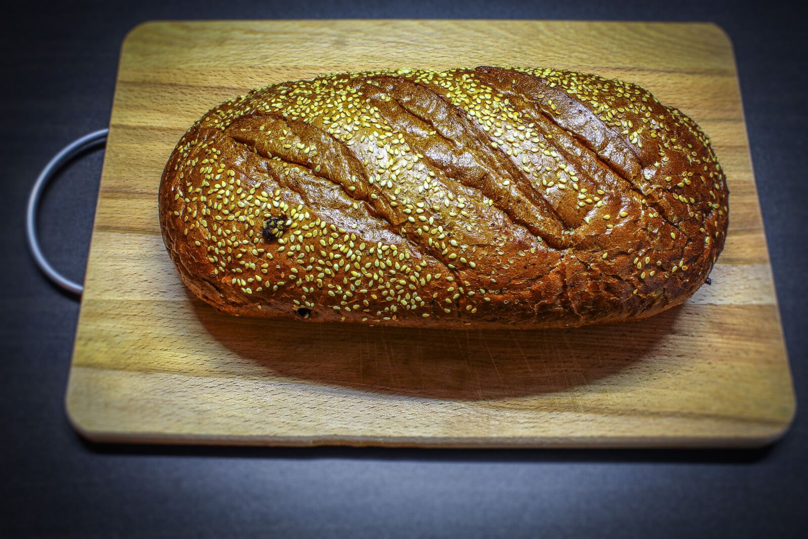 Canon EOS 4000D (EOS Rebel T100 / EOS 3000D) sample photo. Food, bread, sesame photography