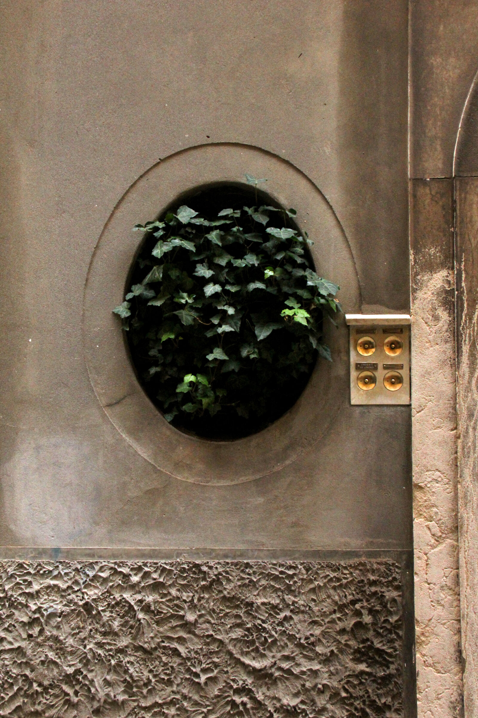 Canon EF-S 18-200mm F3.5-5.6 IS sample photo. Italia, stoned, life, the photography