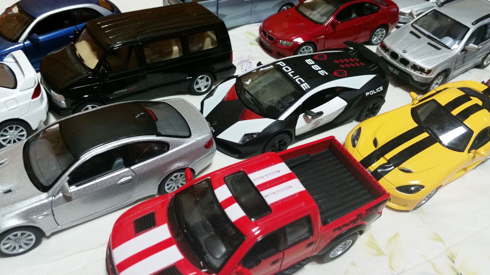 Samsung Galaxy S5 sample photo. Car, toy, vehicle photography