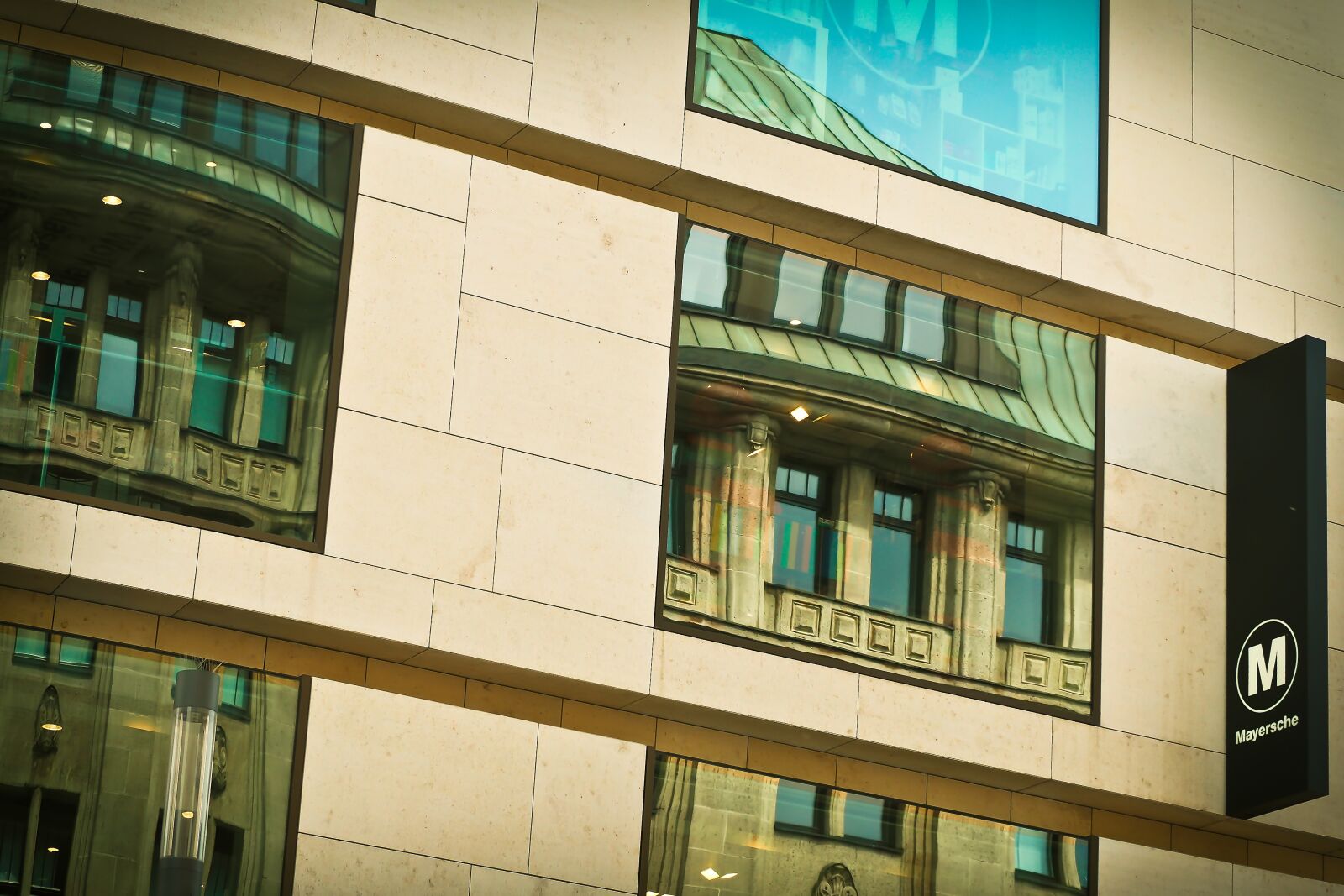 Olympus OM-D E-M10 sample photo. Architecture, window, facade photography