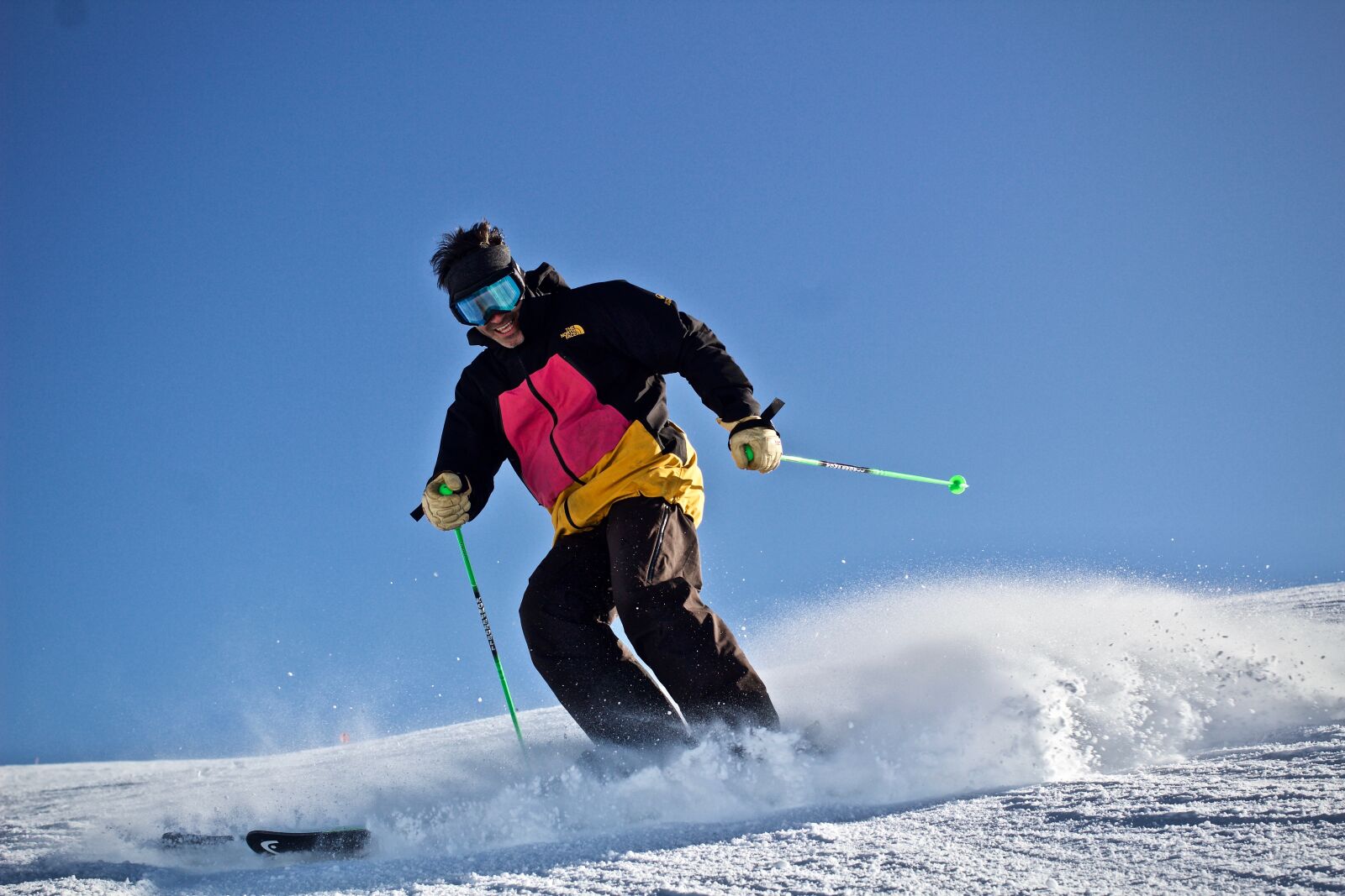 Canon EF 40mm F2.8 STM sample photo. Skier, snow, ski photography