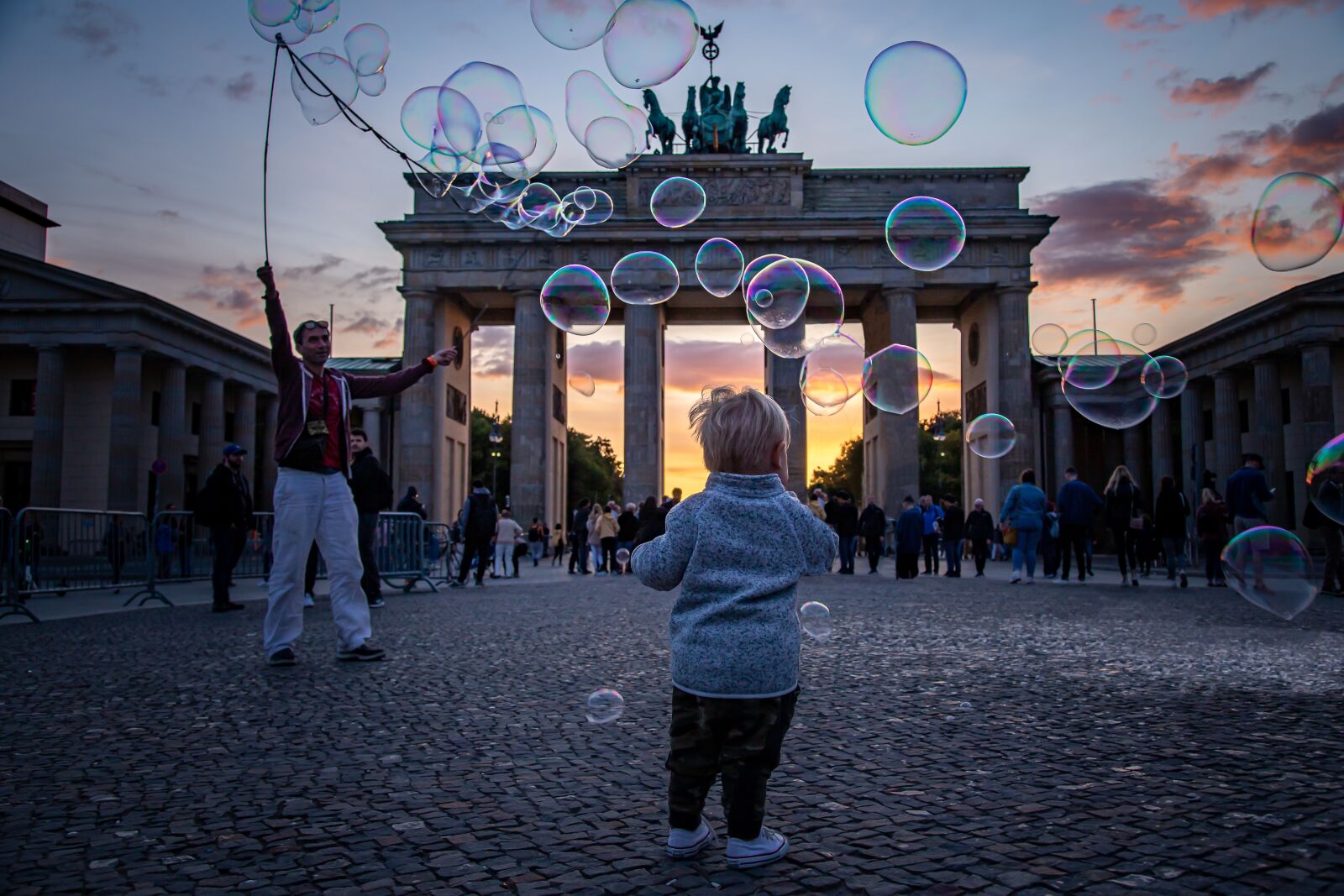 Canon EOS 6D Mark II sample photo. Brandenburg gate, berlin, soap photography
