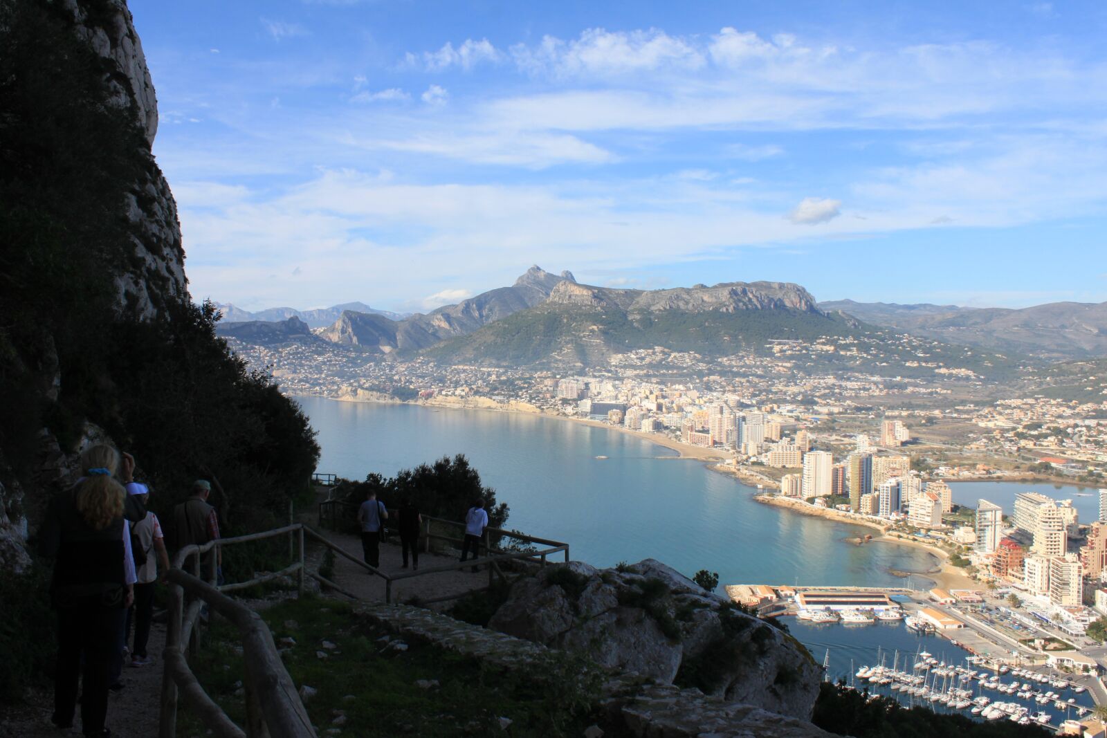 Canon EOS 500D (EOS Rebel T1i / EOS Kiss X3) sample photo. Mountains, spain, harbour photography