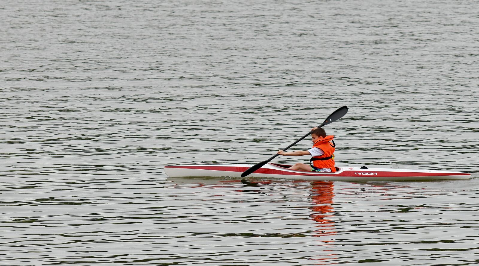 Nikon D5500 sample photo. Boy, canoe, canoeing, race photography