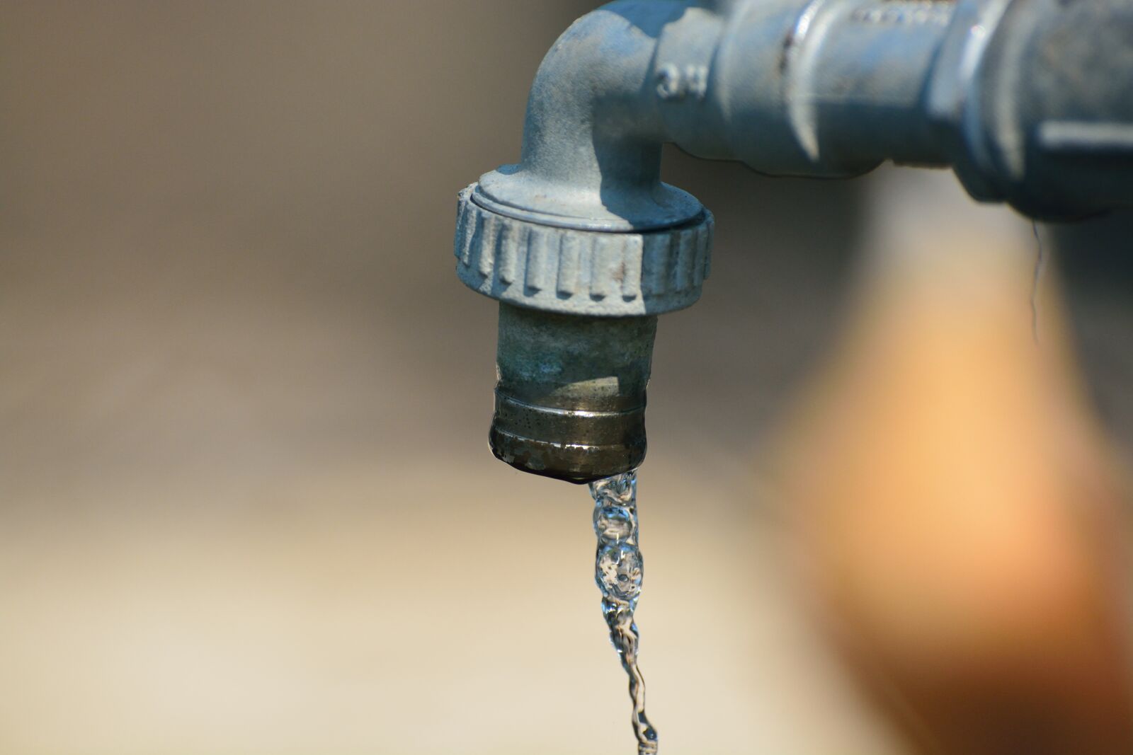 Nikon D7100 sample photo. Water, faucet, tube photography