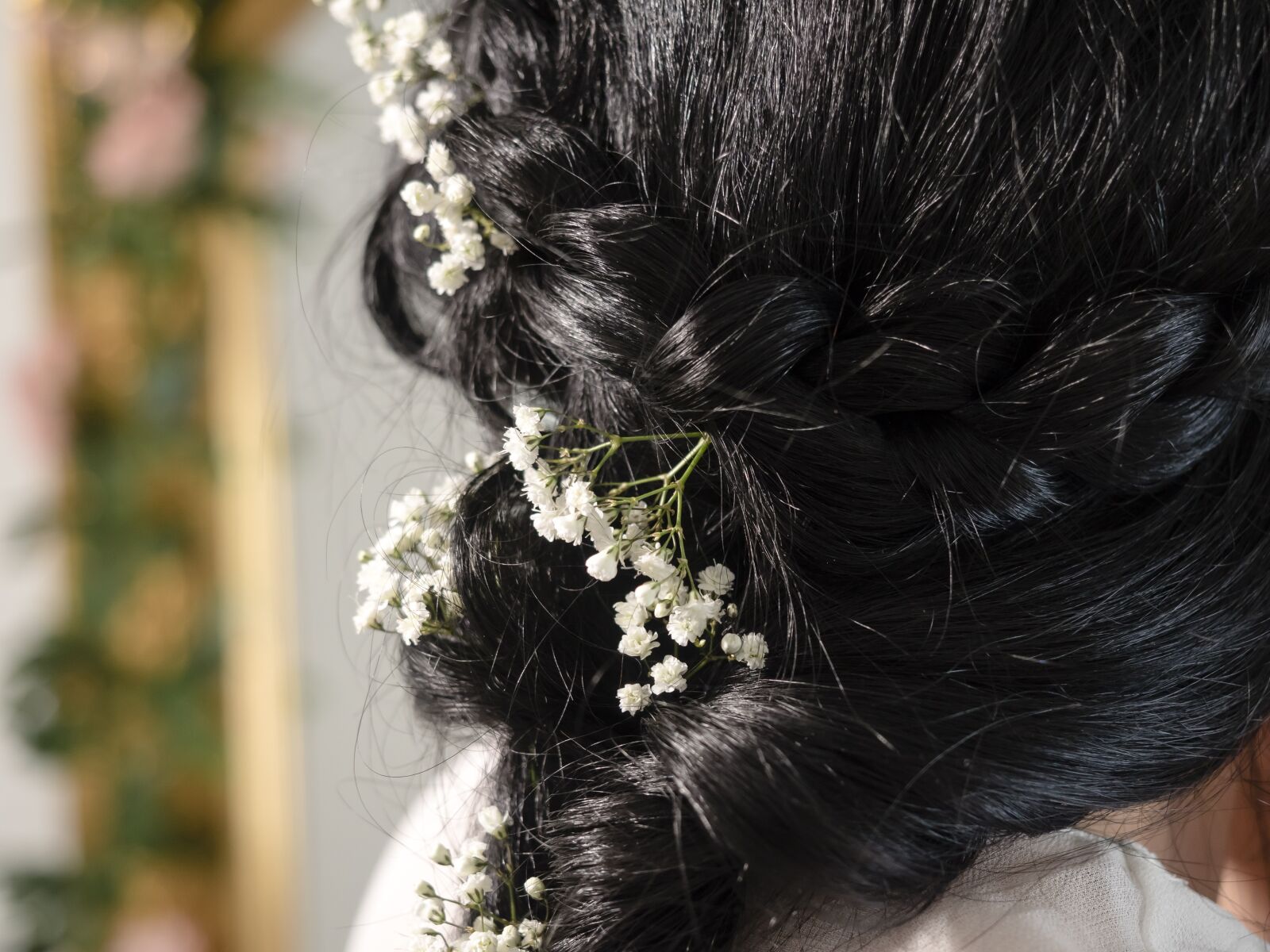 Olympus OM-D E-M5 II + Olympus M.Zuiko Digital ED 12-40mm F2.8 Pro sample photo. Bride, hair, hairstyle photography