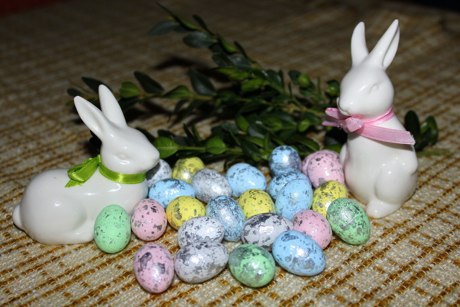 Canon EOS 1200D (EOS Rebel T5 / EOS Kiss X70 / EOS Hi) sample photo. Easter, eggs, bunnies photography