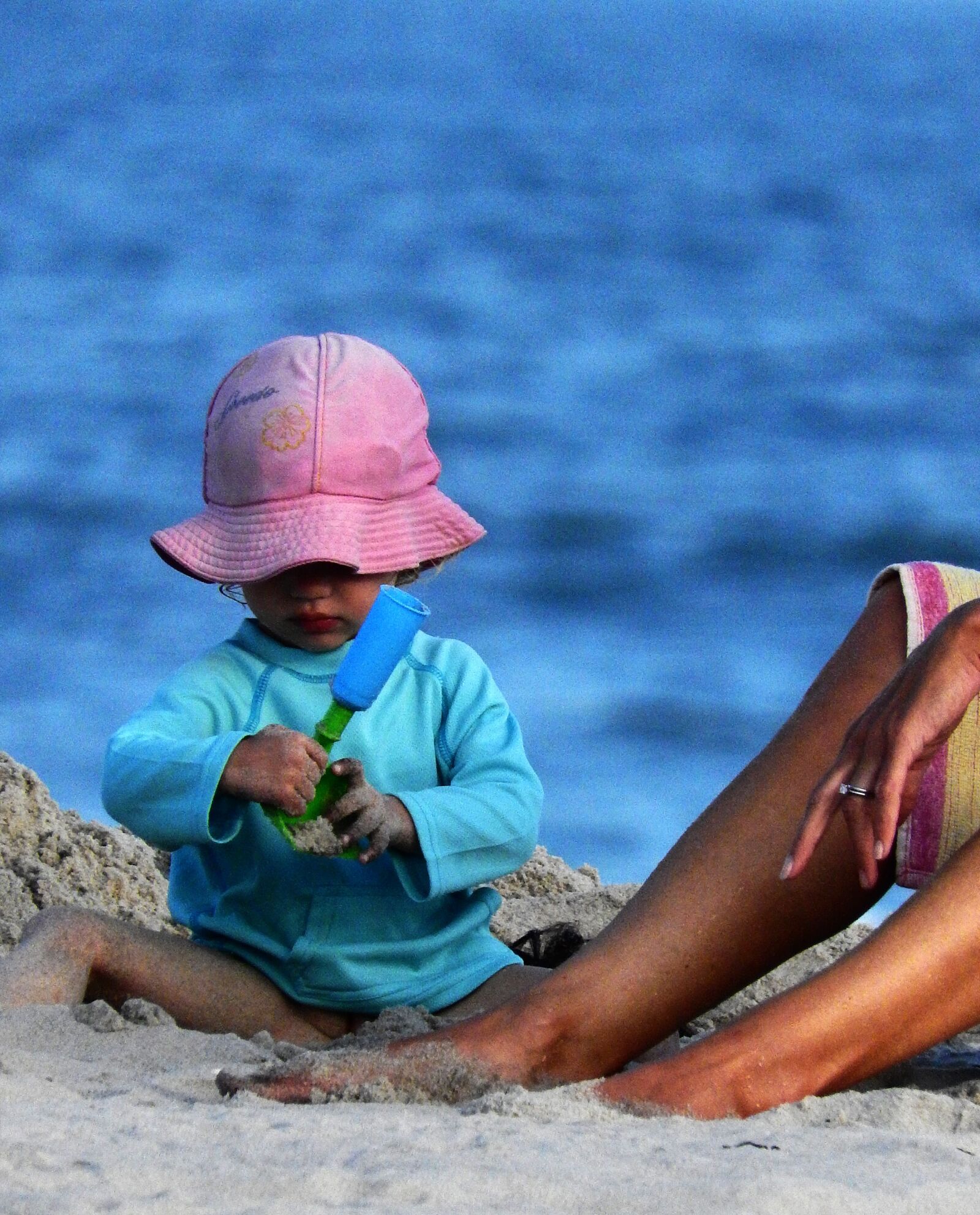Nikon Coolpix P610 sample photo. Beach, water, summer photography