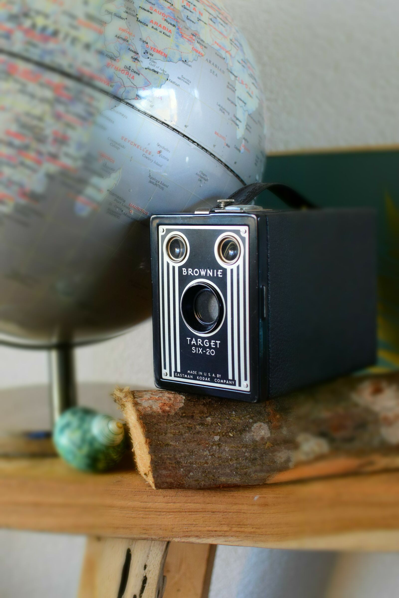 Nikon D5300 sample photo. Vintage, globe, travel photography