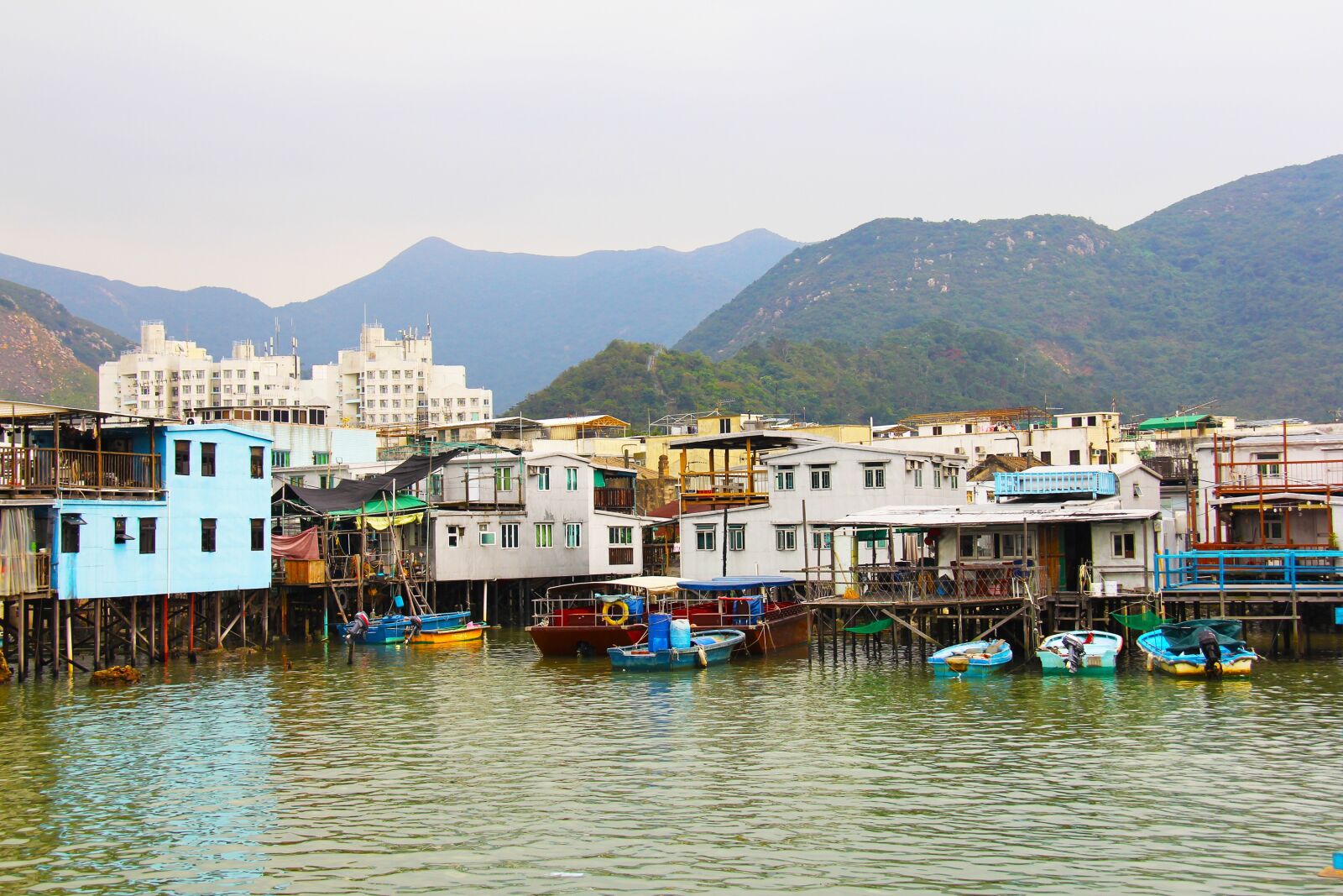 Canon EF-S 18-200mm F3.5-5.6 IS sample photo. Scenic, colorful, beautiful photography
