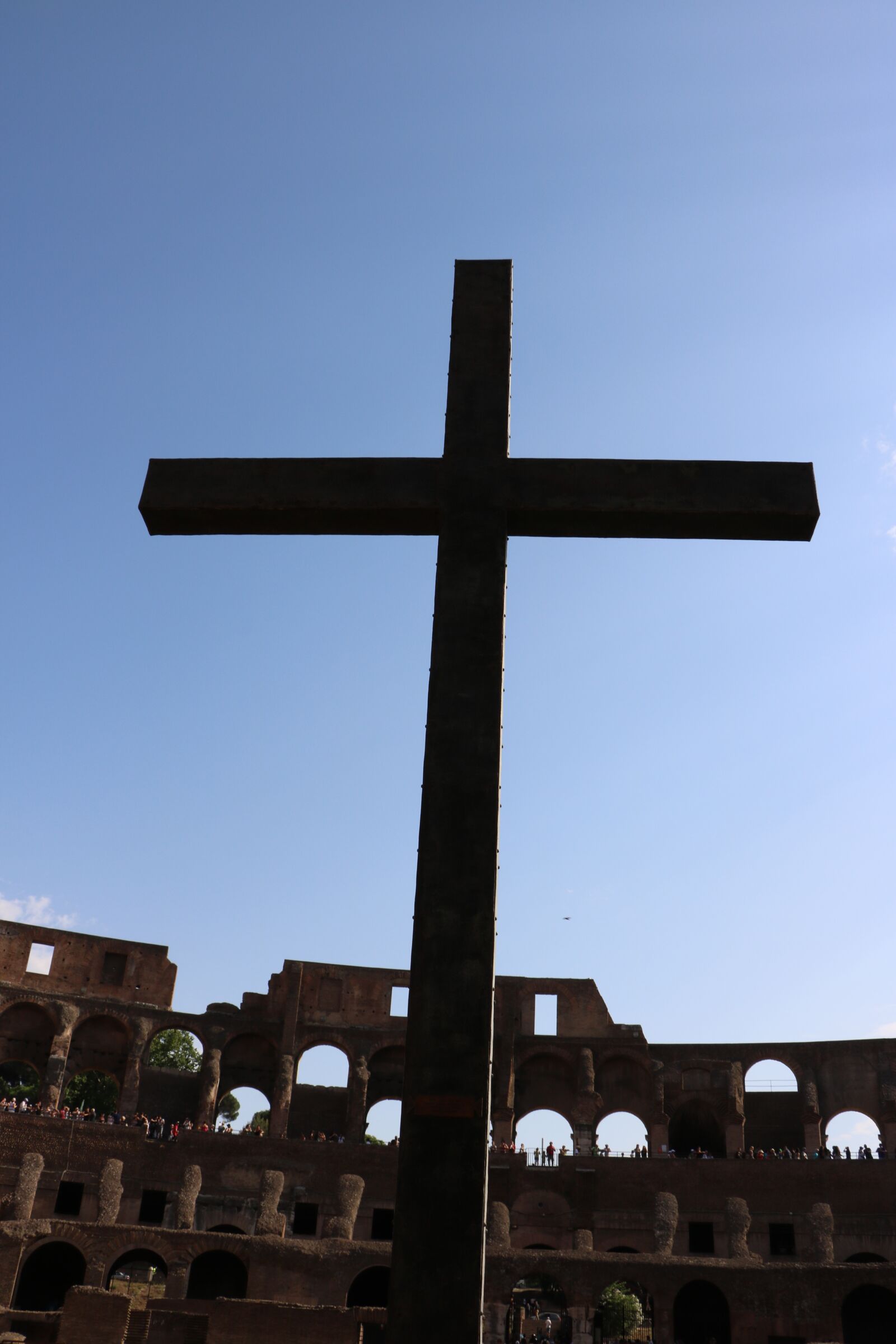 Canon EOS 750D (EOS Rebel T6i / EOS Kiss X8i) sample photo. Cross, religion, church photography