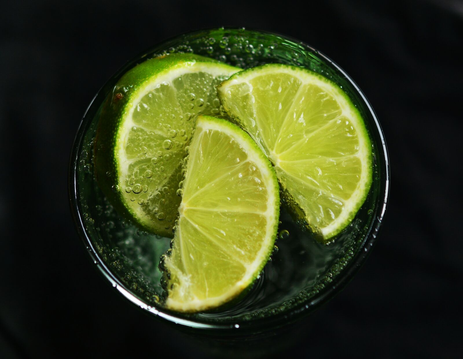 Nikon D5200 sample photo. Lime, water, refreshment photography