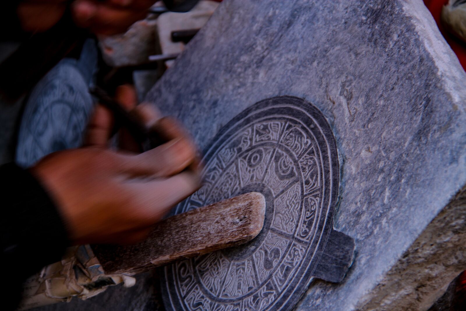 Canon EOS 7D sample photo. Stone carving, nepal, kathmandu photography
