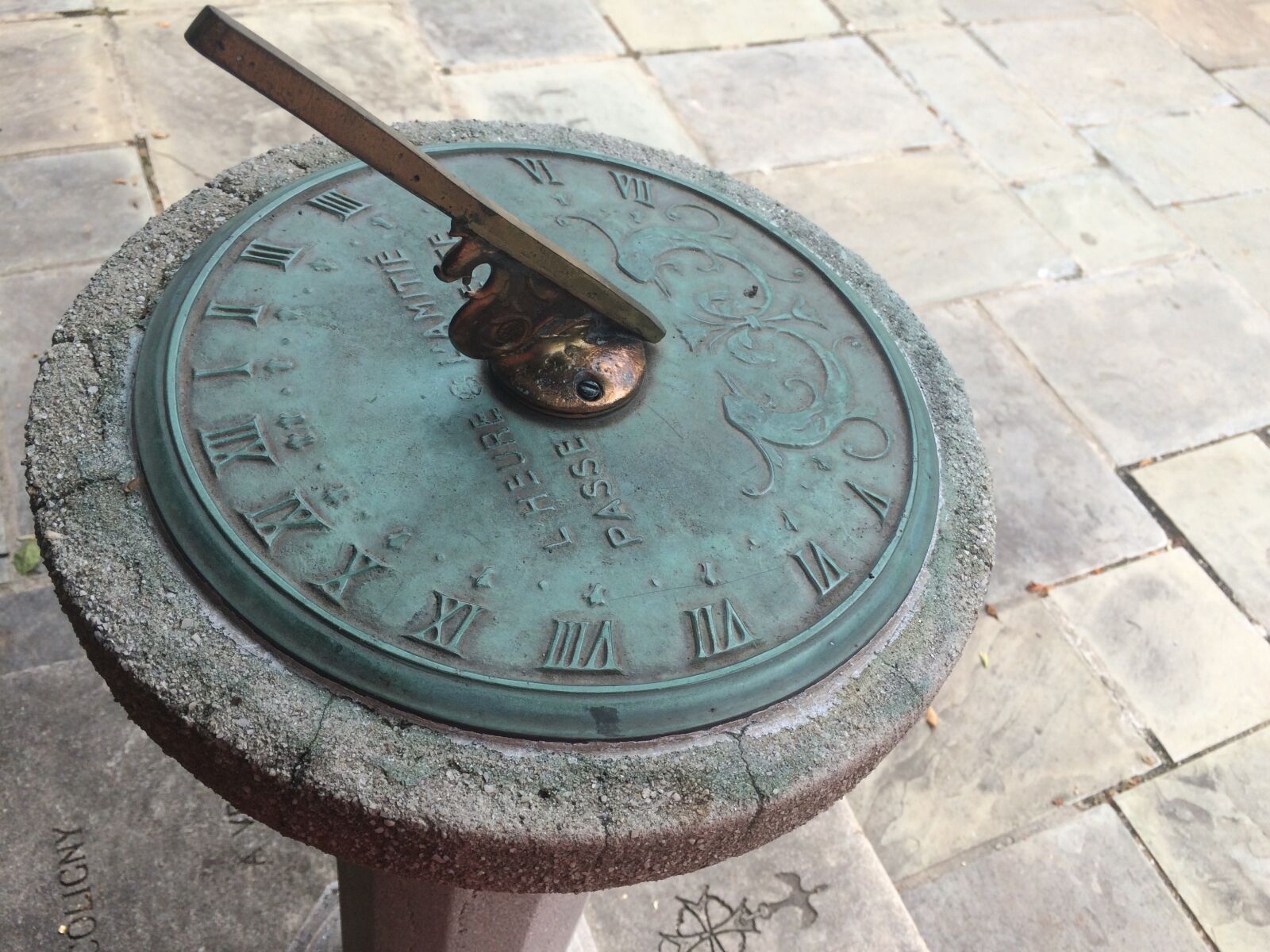 Apple iPhone 5s sample photo. Sundial, time, astronomy photography